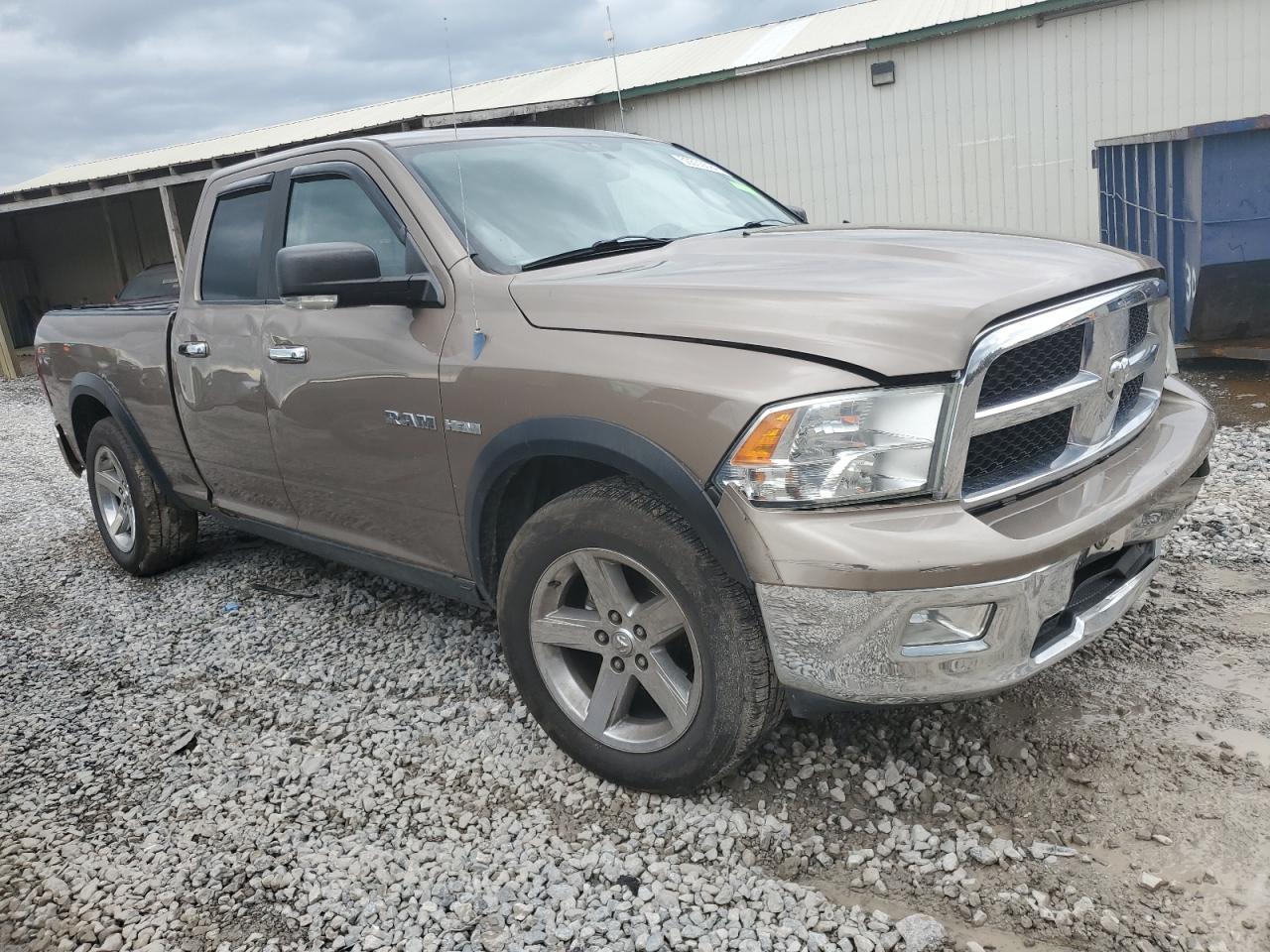 Photo 3 VIN: 1D7RV1GT8AS142655 - DODGE RAM 