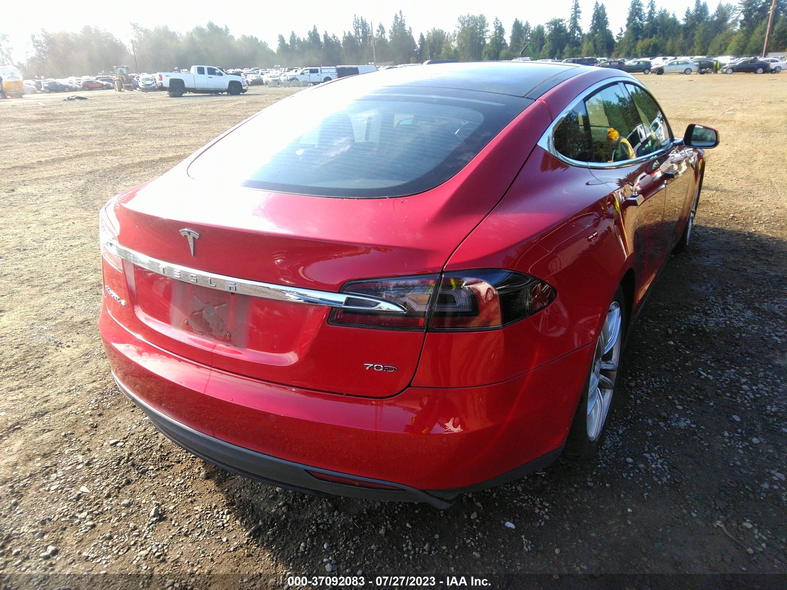 Photo 3 VIN: 1D7RV1GT8AS233974 - TESLA MODEL S 