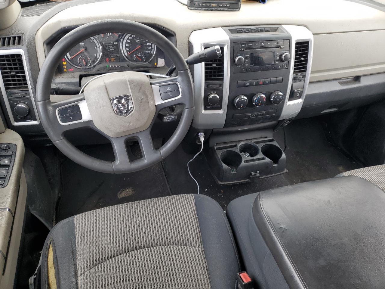 Photo 7 VIN: 1D7RV1GT98S663952 - DODGE RAM 