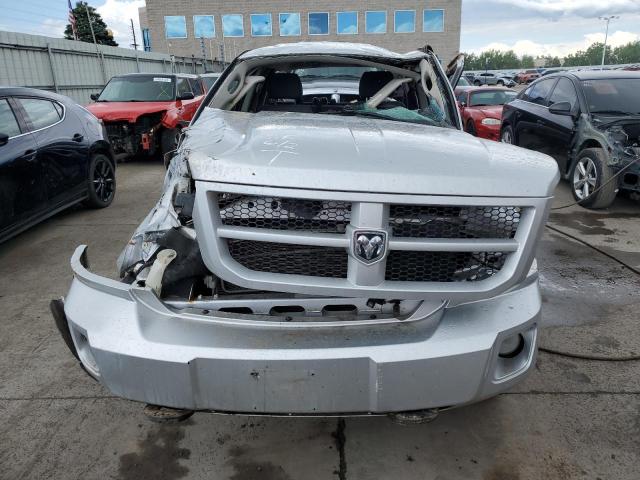 Photo 4 VIN: 1D7RW3GP9AS233669 - DODGE DAKOTA SXT 