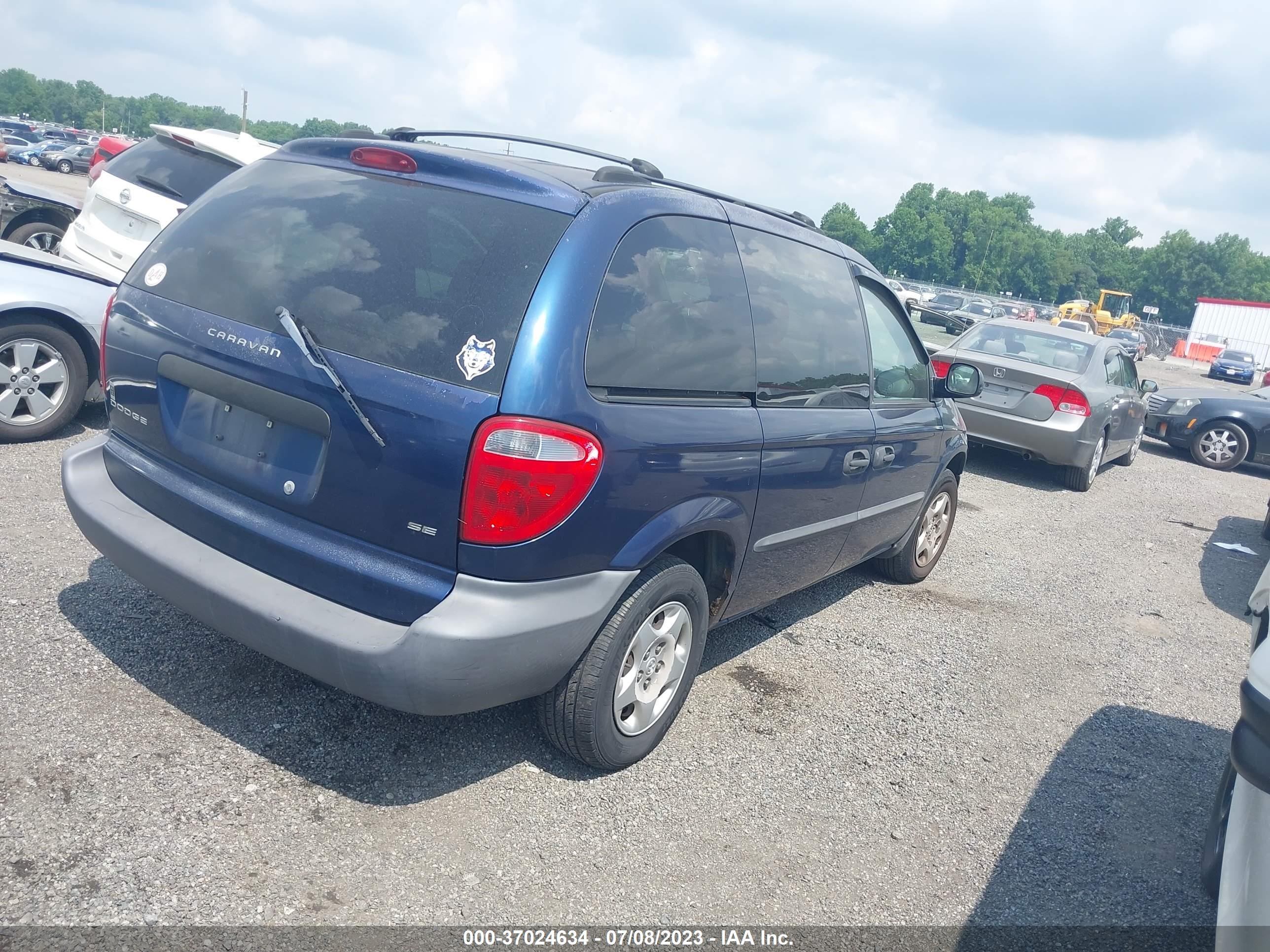 Photo 3 VIN: 1D8GP25393B169436 - DODGE CARAVAN 