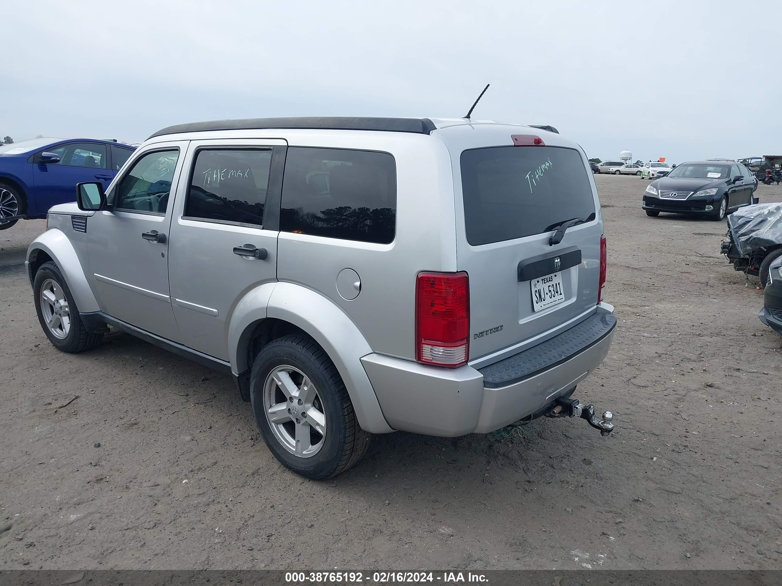 Photo 2 VIN: 1D8GT28K87W723630 - DODGE NITRO 