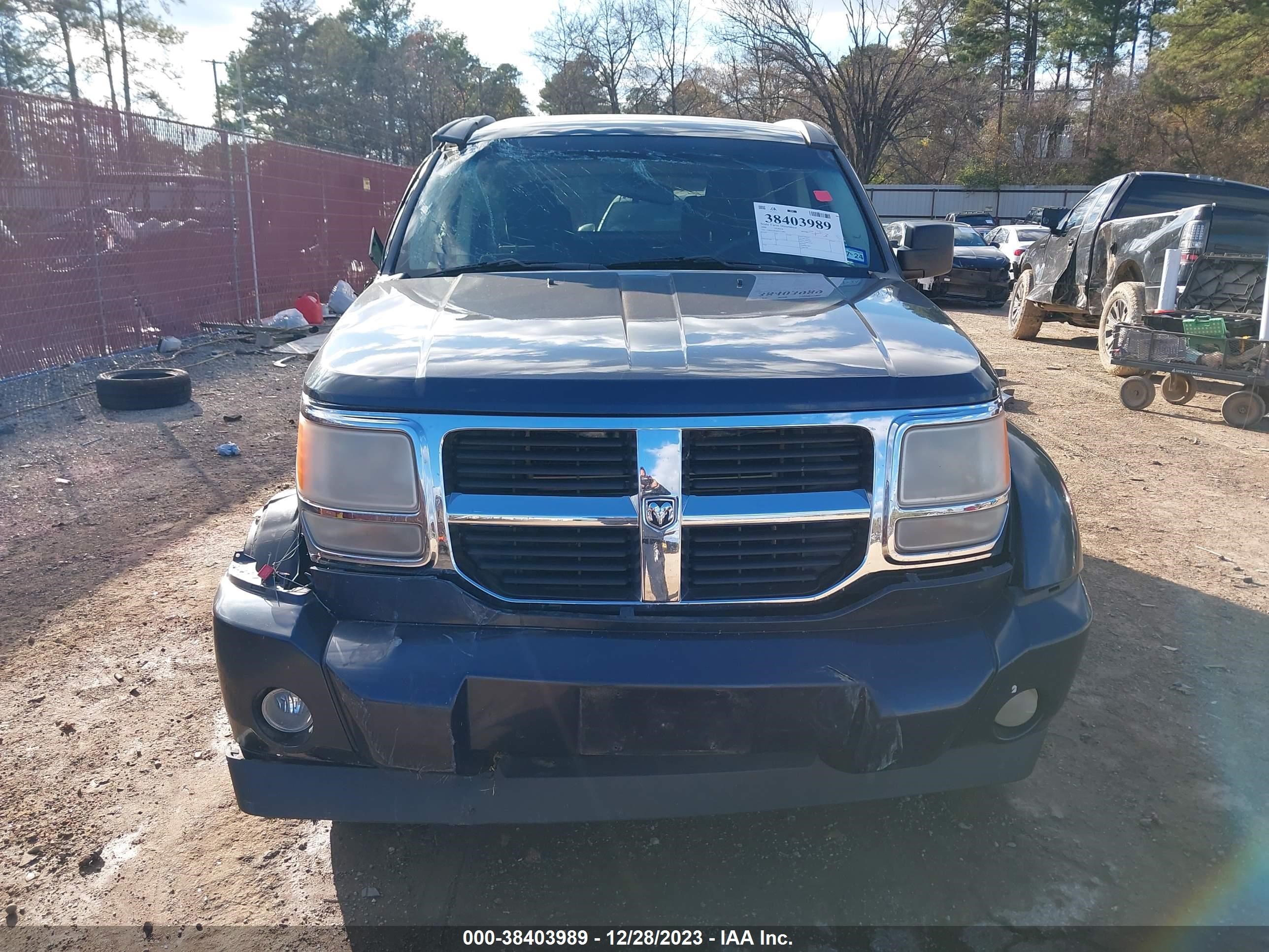 Photo 12 VIN: 1D8GT28K88W273866 - DODGE NITRO 