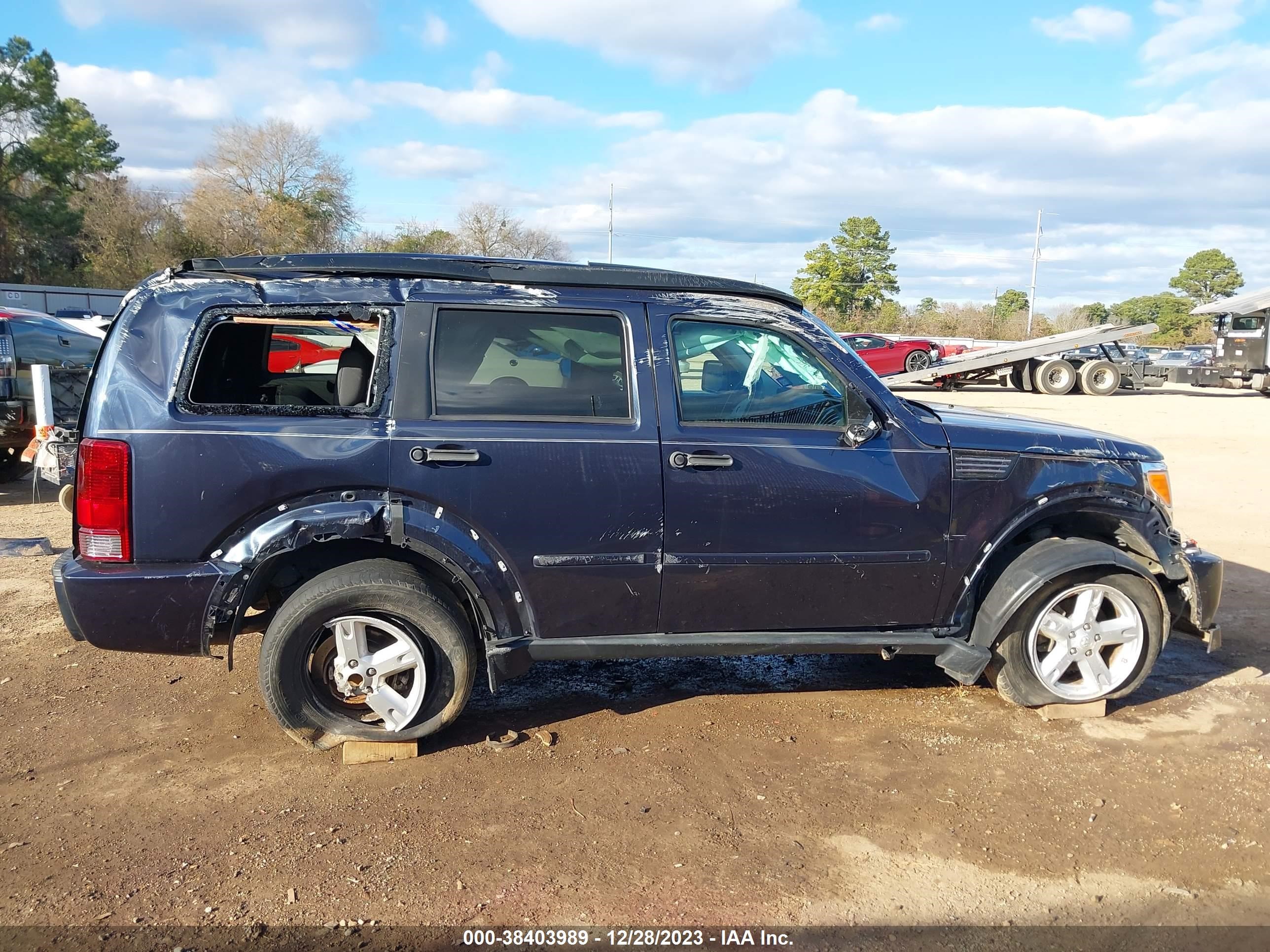 Photo 13 VIN: 1D8GT28K88W273866 - DODGE NITRO 