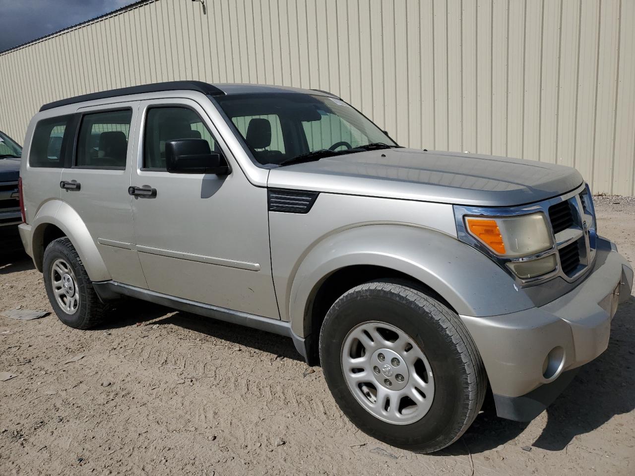 Photo 3 VIN: 1D8GT28K89W528694 - DODGE NITRO 