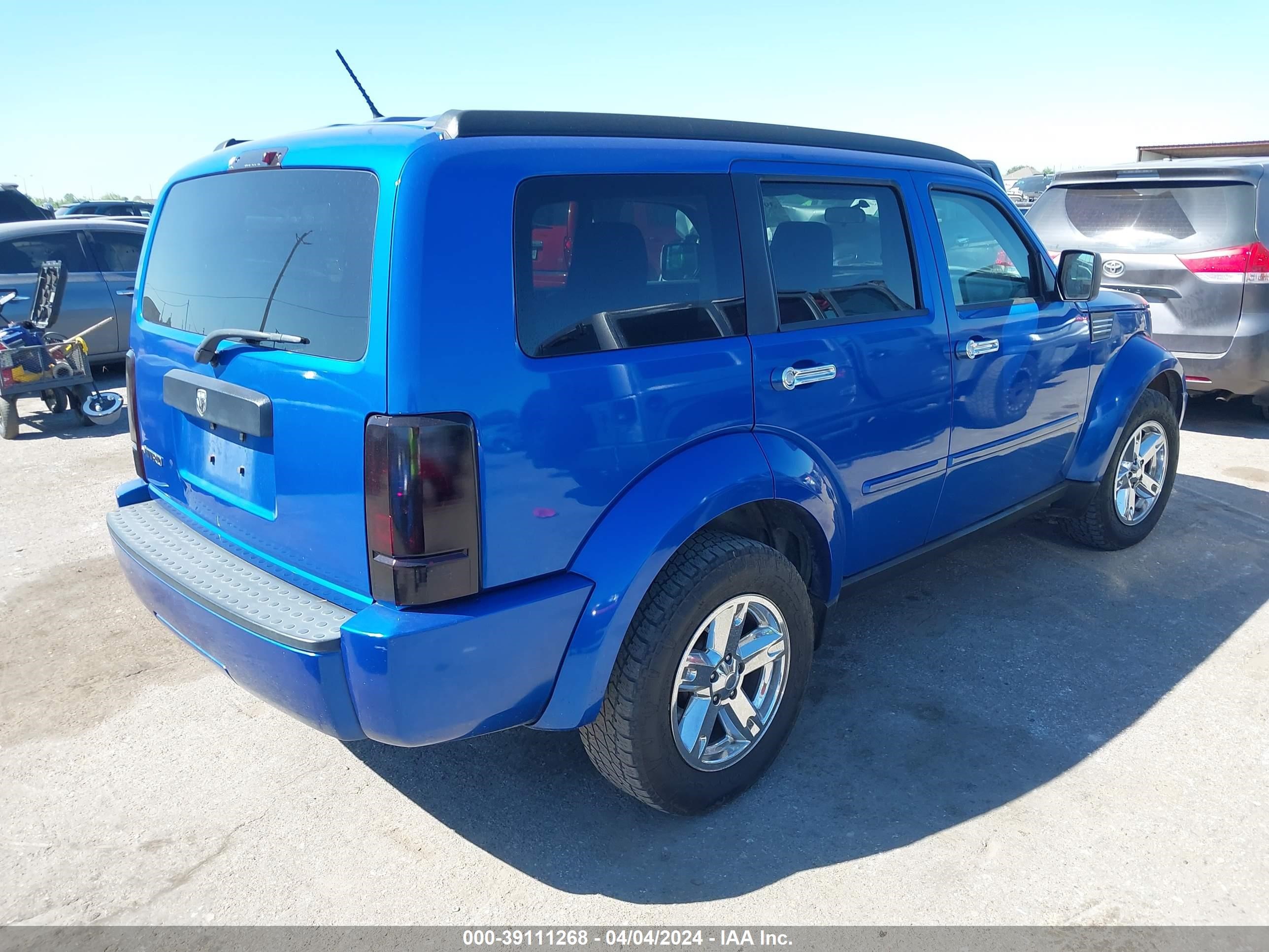 Photo 3 VIN: 1D8GT28K98W201607 - DODGE NITRO 