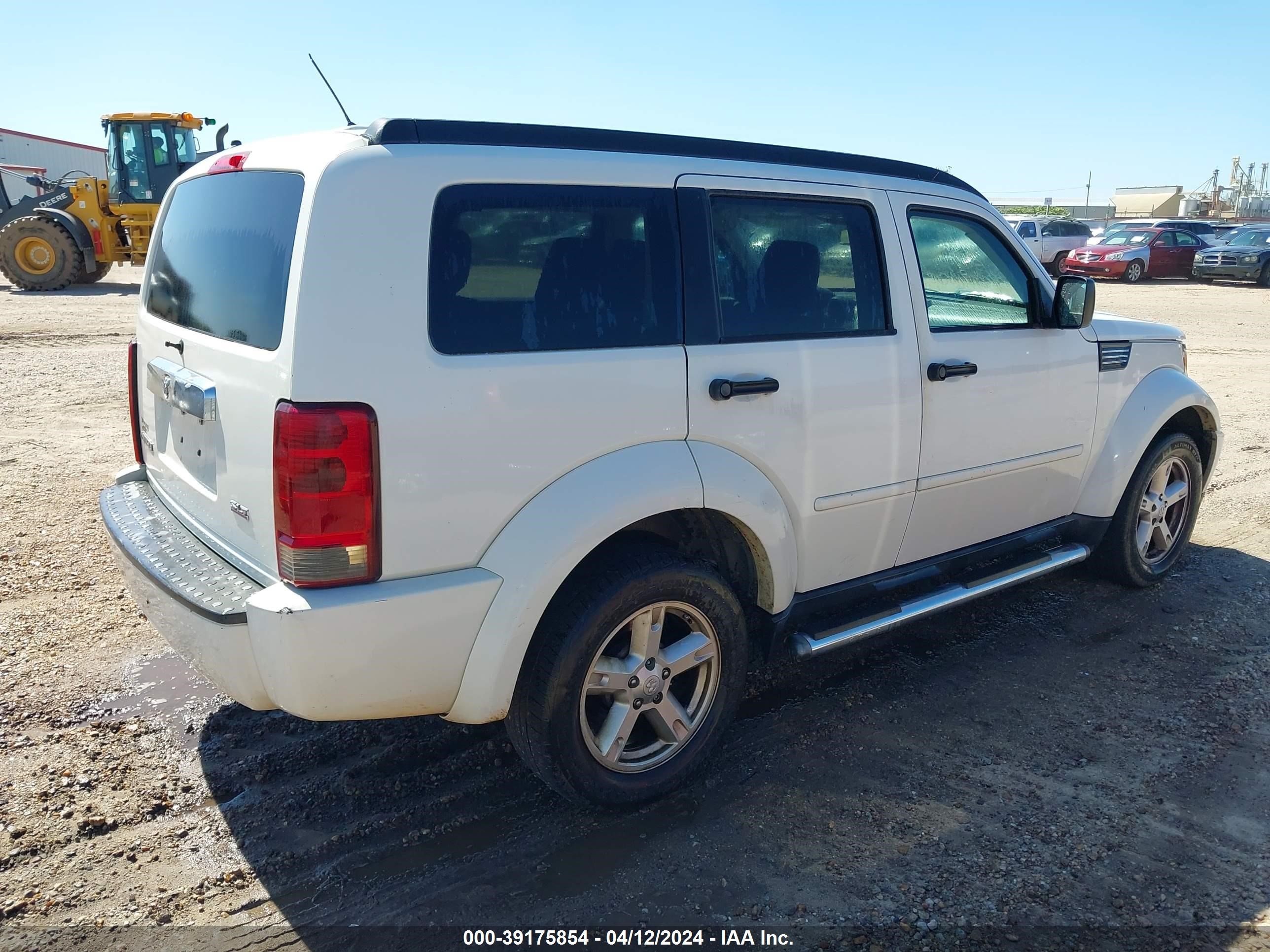 Photo 3 VIN: 1D8GT58K27W594608 - DODGE NITRO 