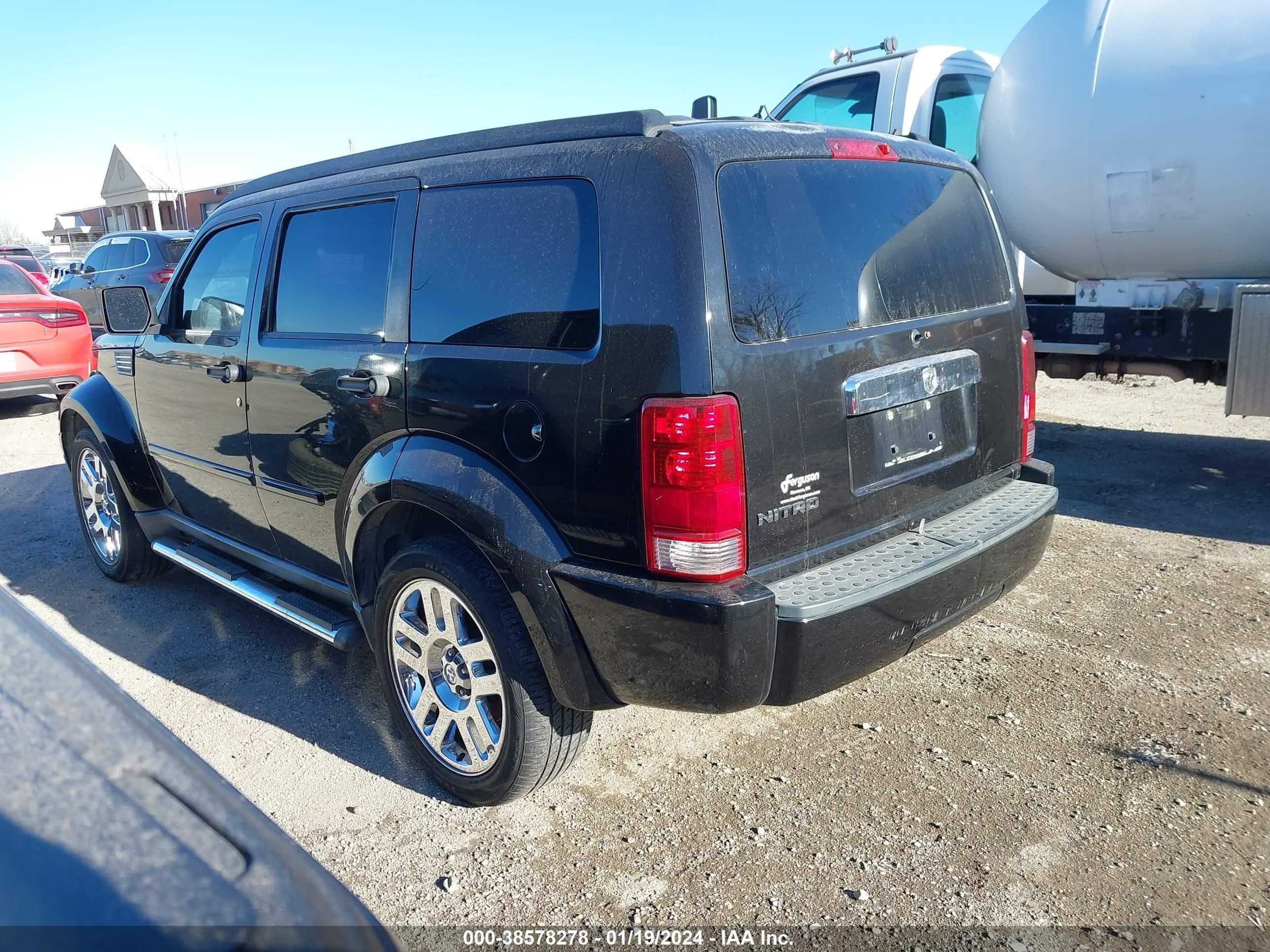 Photo 2 VIN: 1D8GT58K88W150487 - DODGE NITRO 