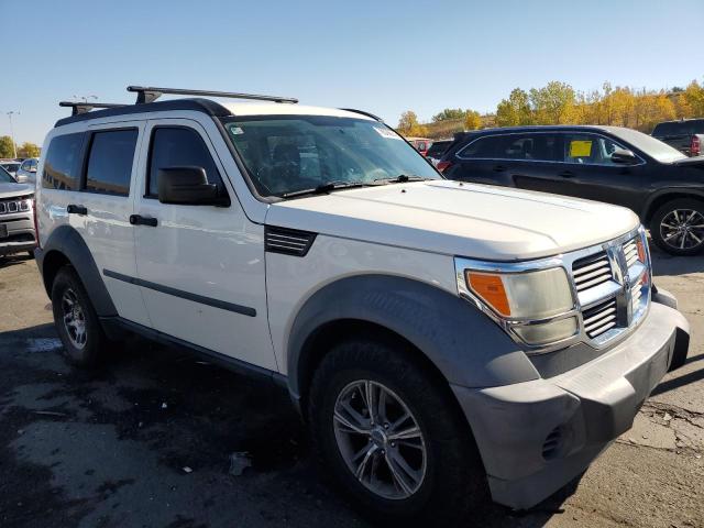 Photo 3 VIN: 1D8GU28K08W202562 - DODGE NITRO SXT 