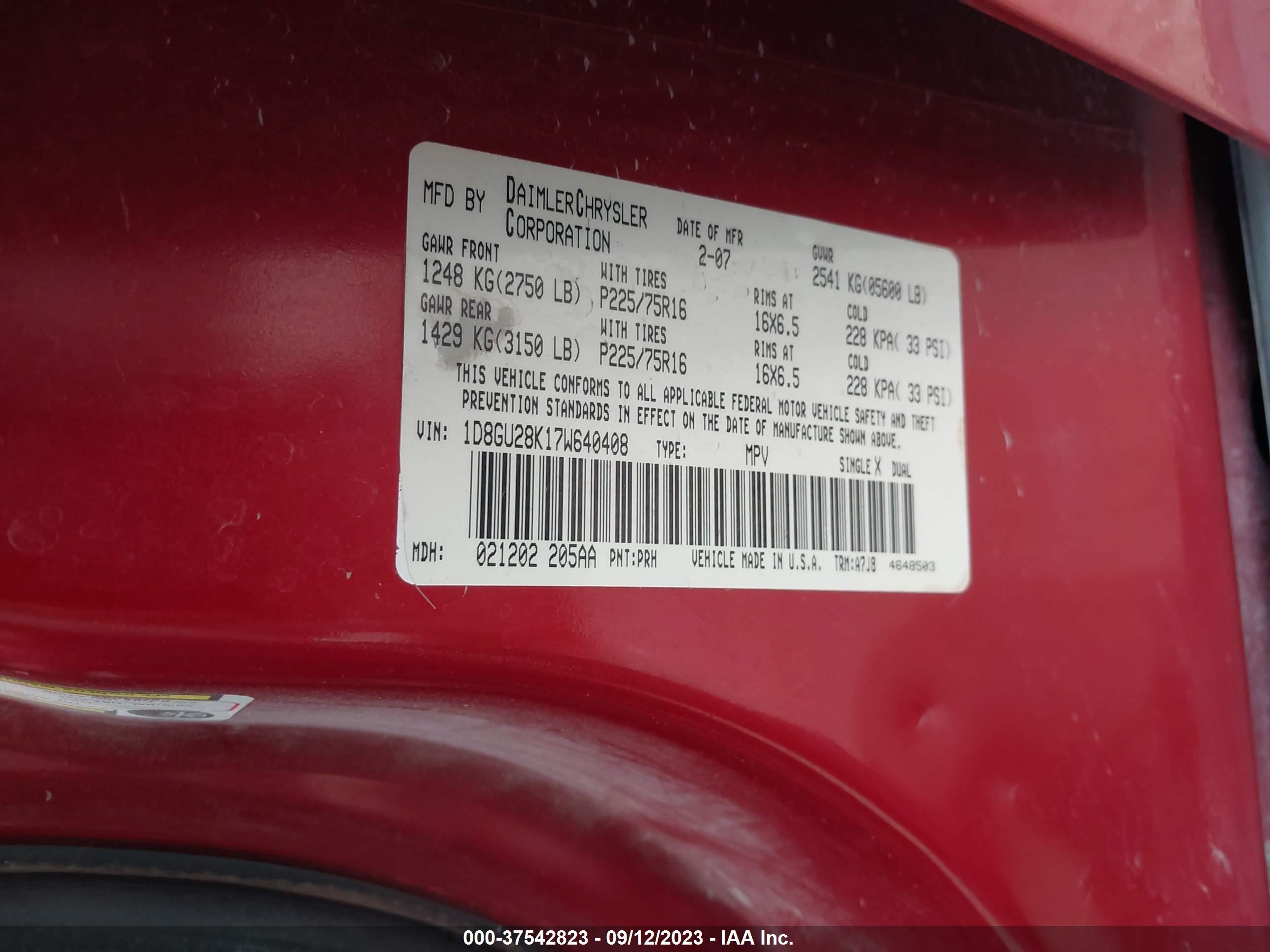 Photo 8 VIN: 1D8GU28K17W640408 - DODGE NITRO 