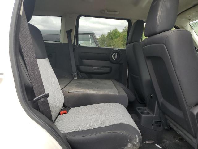 Photo 10 VIN: 1D8GU28K17W734319 - DODGE NITRO SXT 