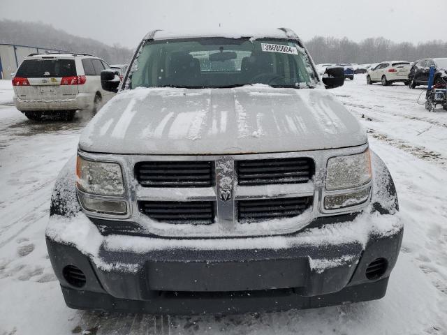 Photo 4 VIN: 1D8GU28K18W209536 - DODGE NITRO 