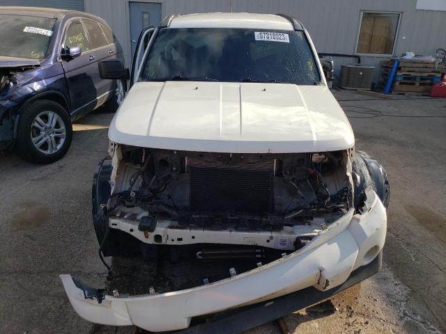 Photo 4 VIN: 1D8GU28K28W205995 - DODGE NITRO SXT 