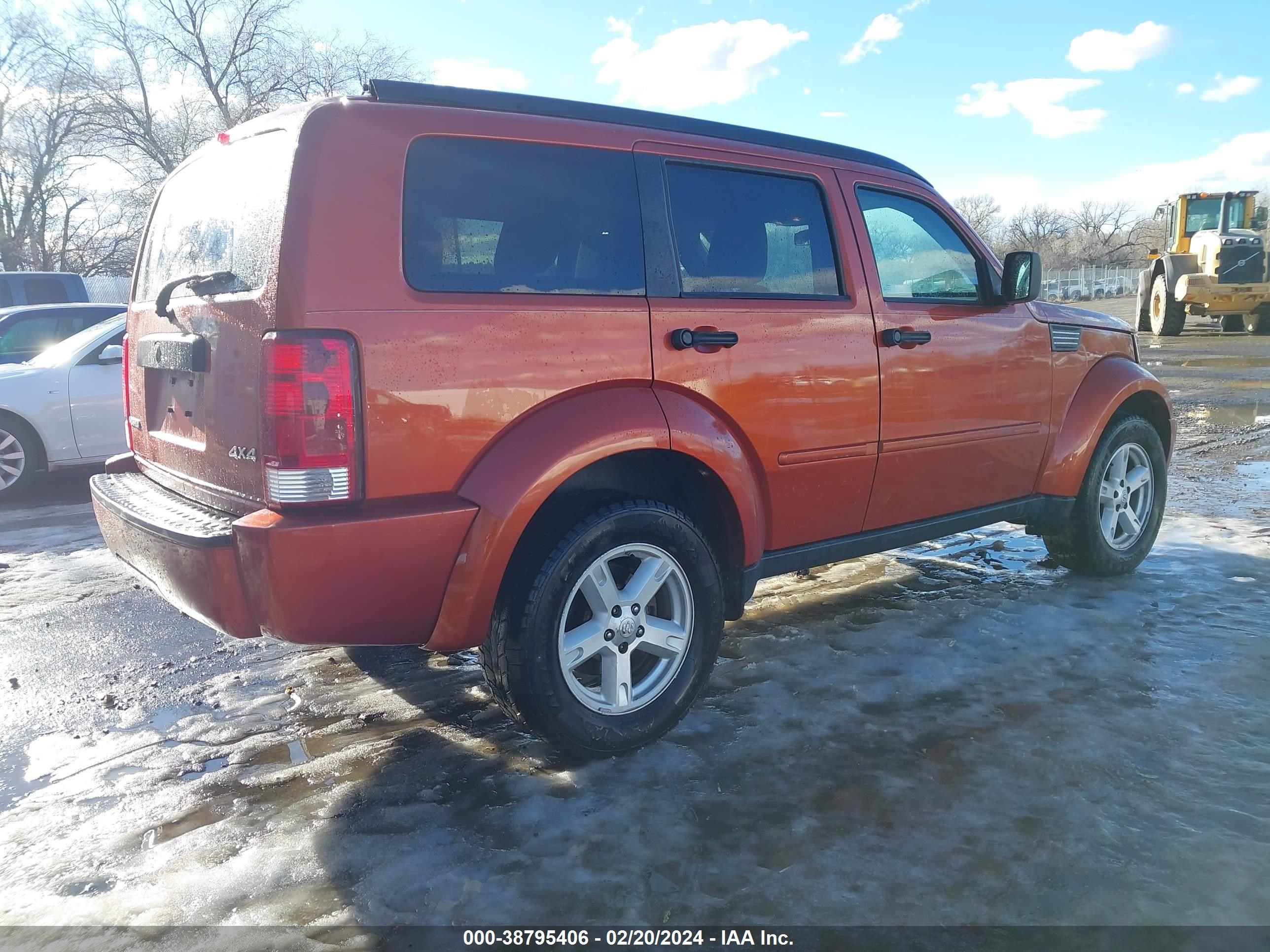 Photo 3 VIN: 1D8GU28K47W727400 - DODGE NITRO 