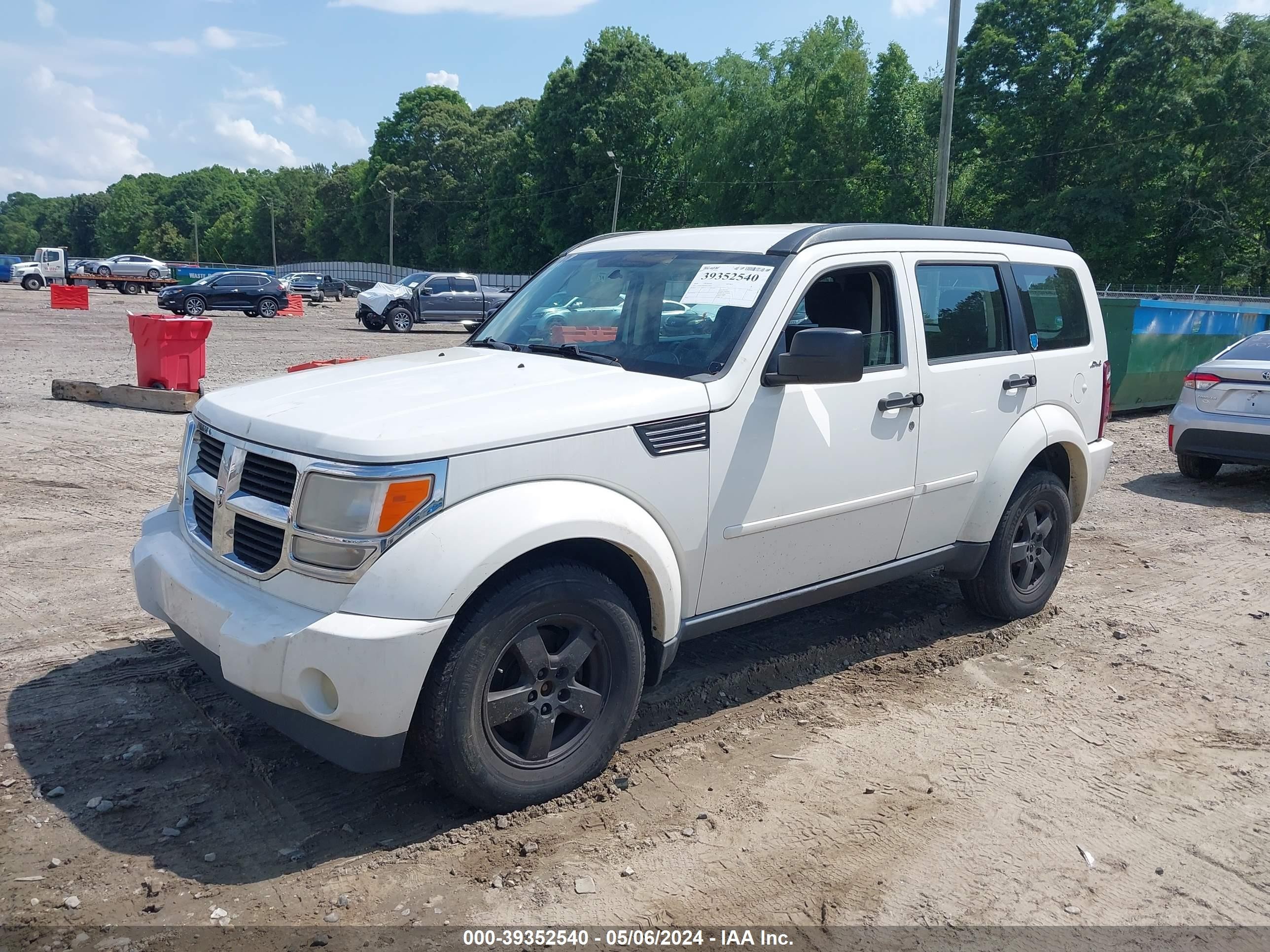 Photo 1 VIN: 1D8GU28K69W529954 - DODGE NITRO 