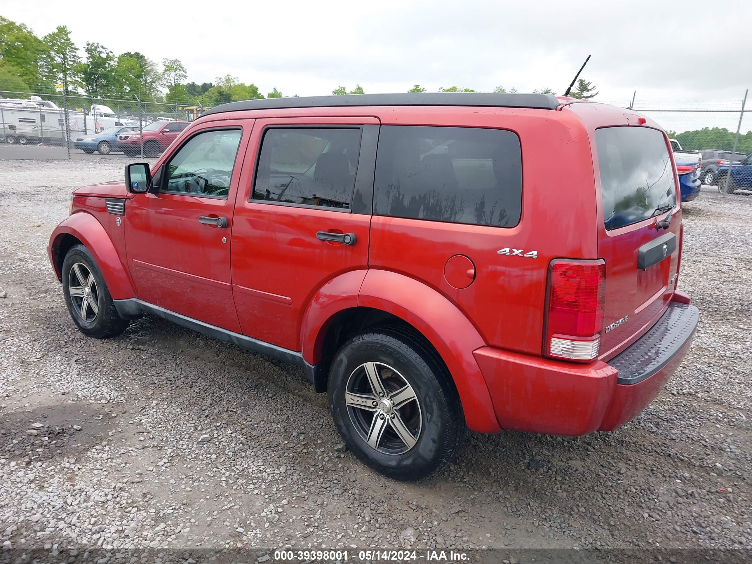 Photo 2 VIN: 1D8GU28K89W550031 - DODGE NITRO 