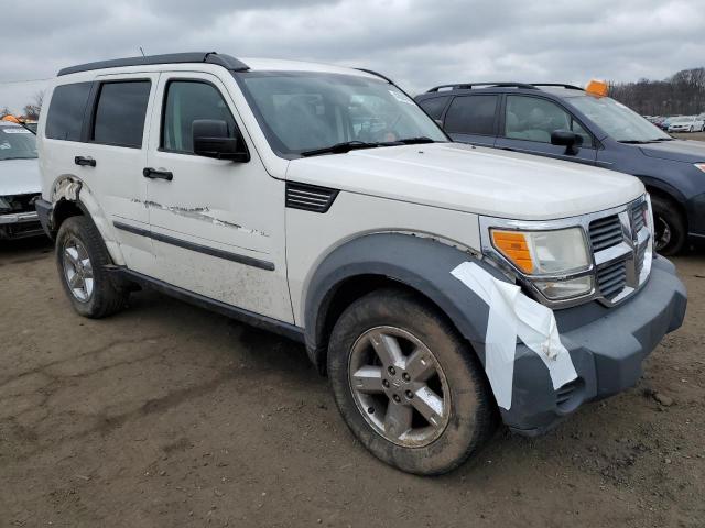 Photo 3 VIN: 1D8GU28KX7W530960 - DODGE NITRO 