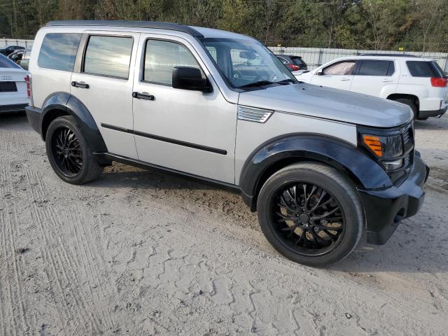 Photo 3 VIN: 1D8GU28KX7W673312 - DODGE NITRO 