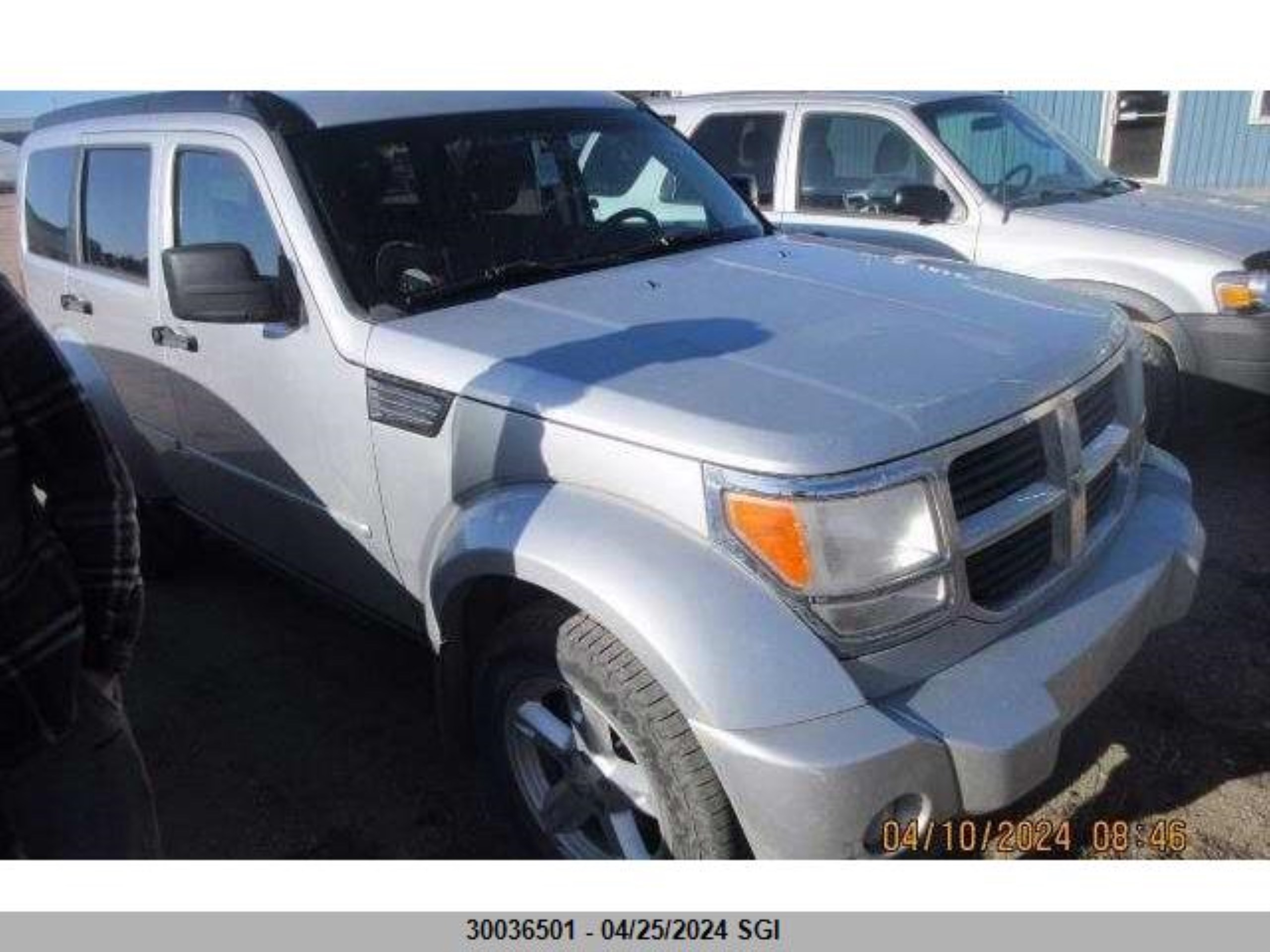 Photo 0 VIN: 1D8GU58K27W588773 - DODGE NITRO 