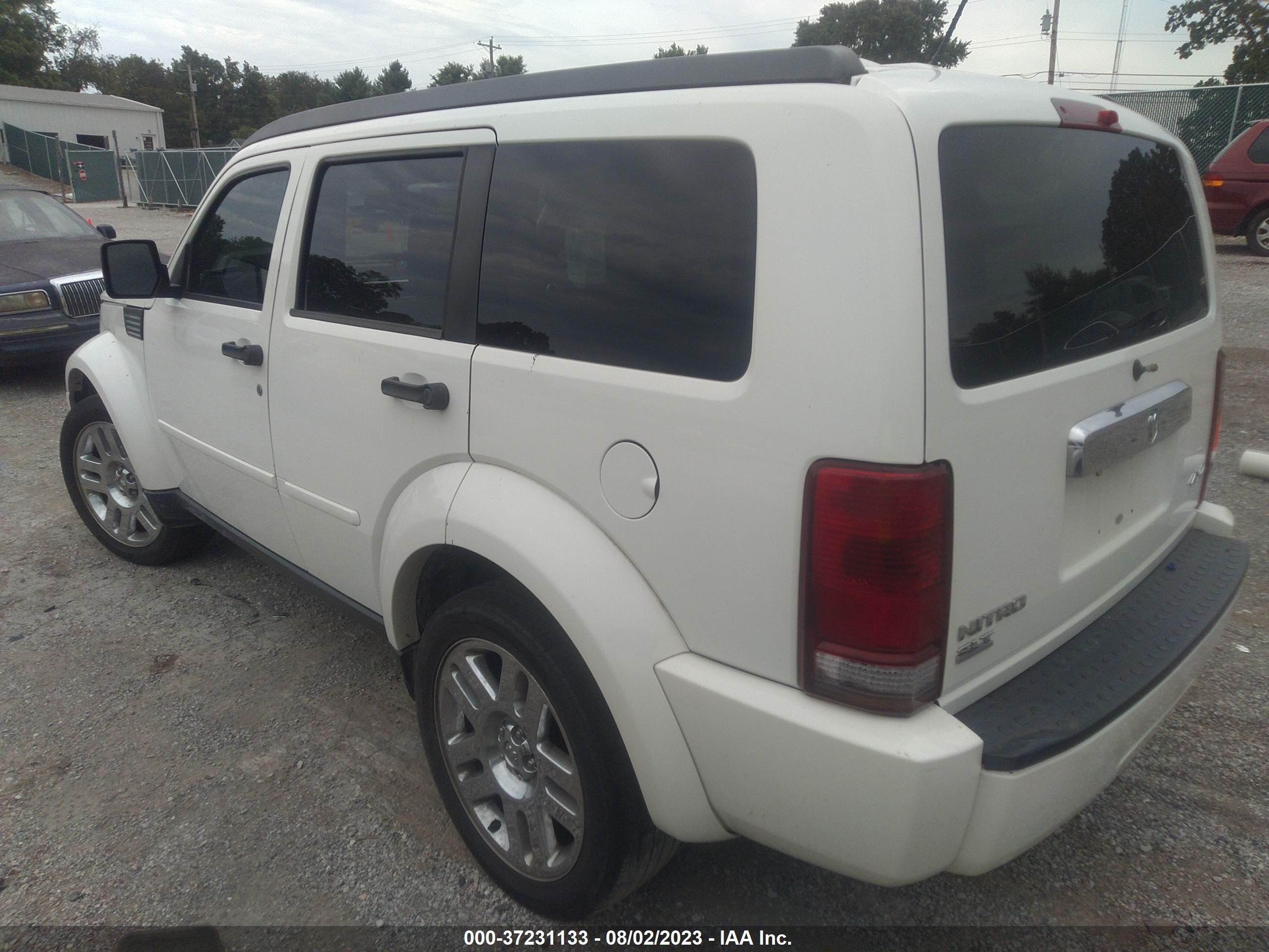 Photo 2 VIN: 1D8GU58K77W669557 - DODGE NITRO 