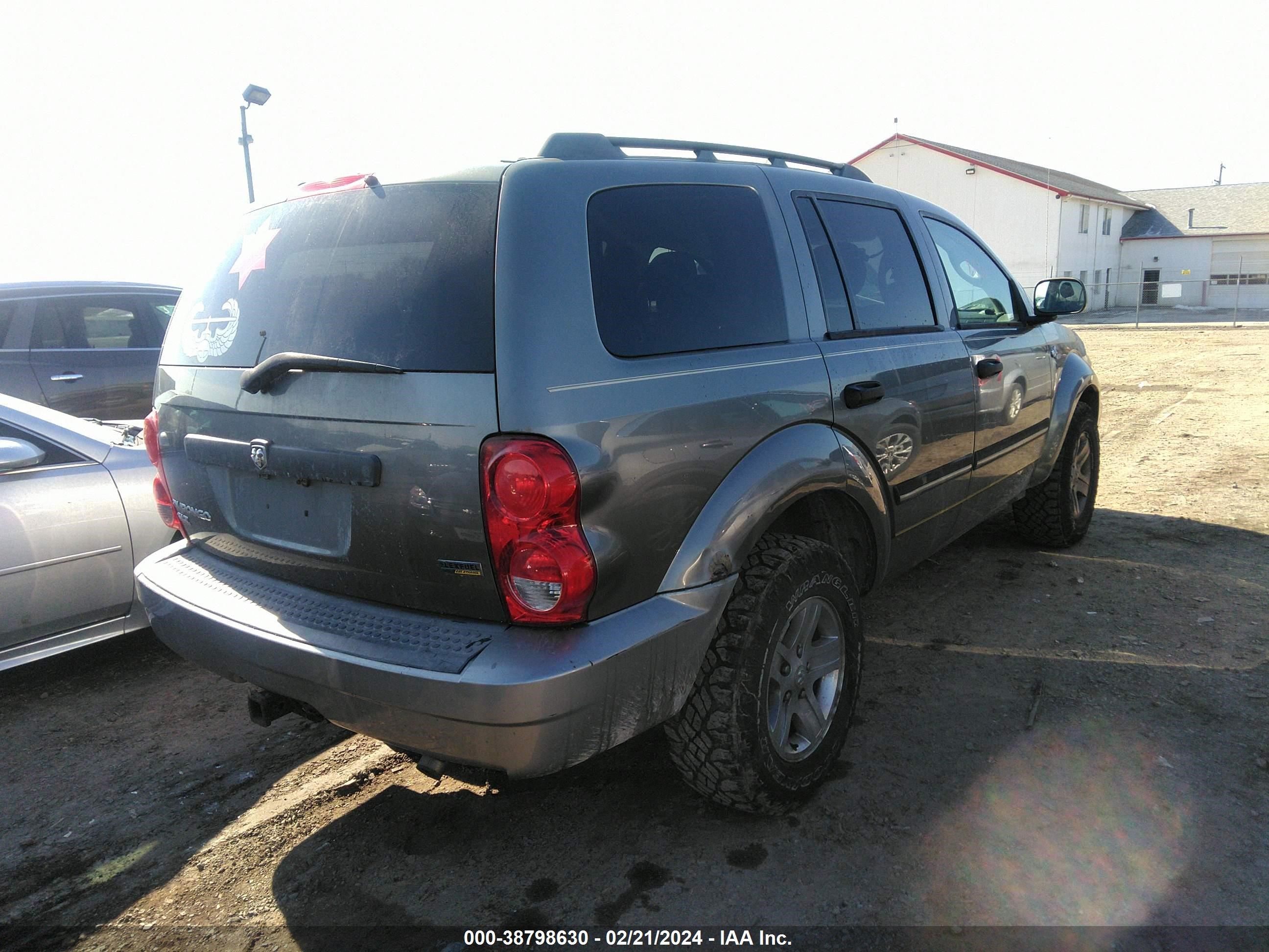 Photo 3 VIN: 1D8HB48P67F574665 - DODGE DURANGO 