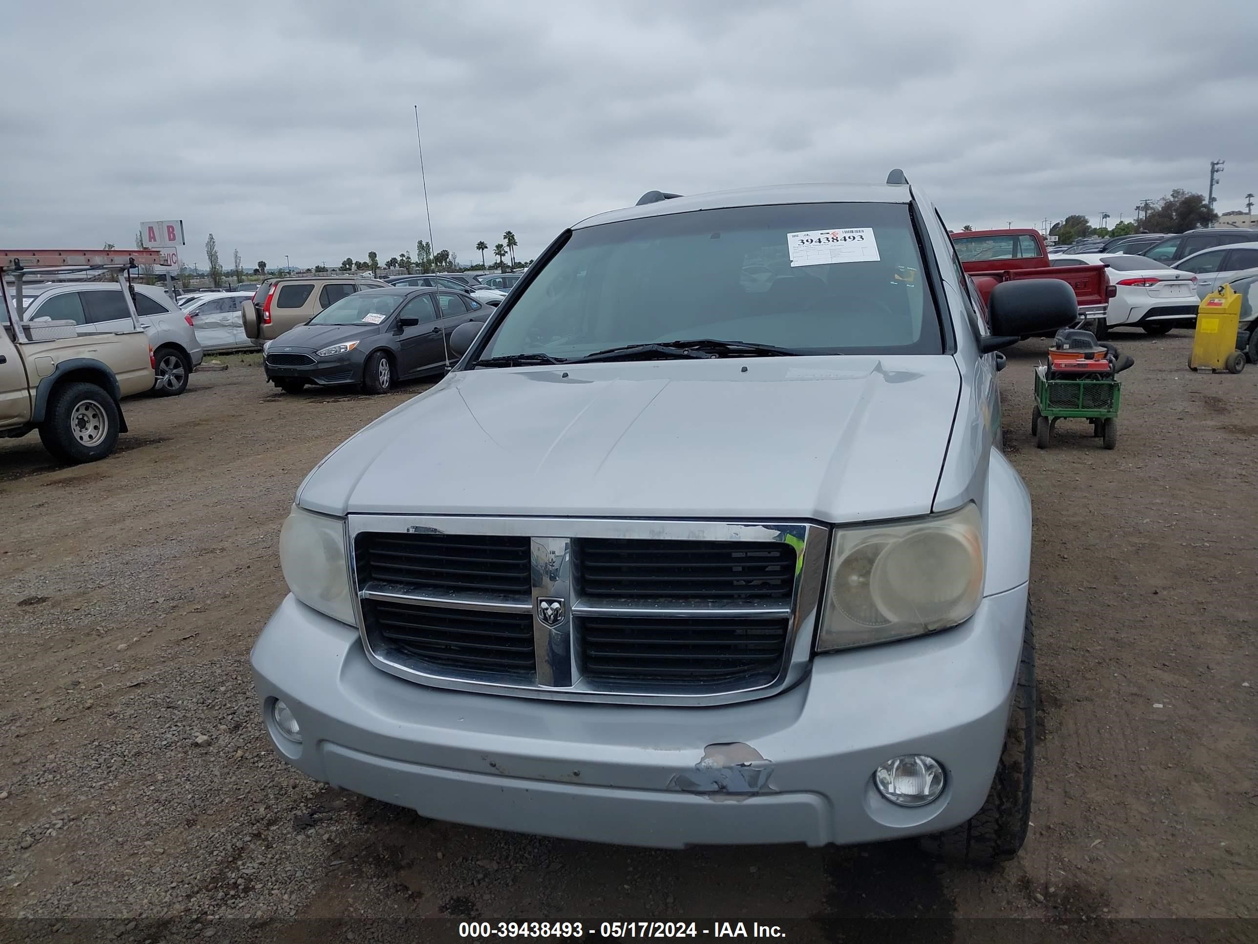 Photo 11 VIN: 1D8HD48N17F512454 - DODGE DURANGO 