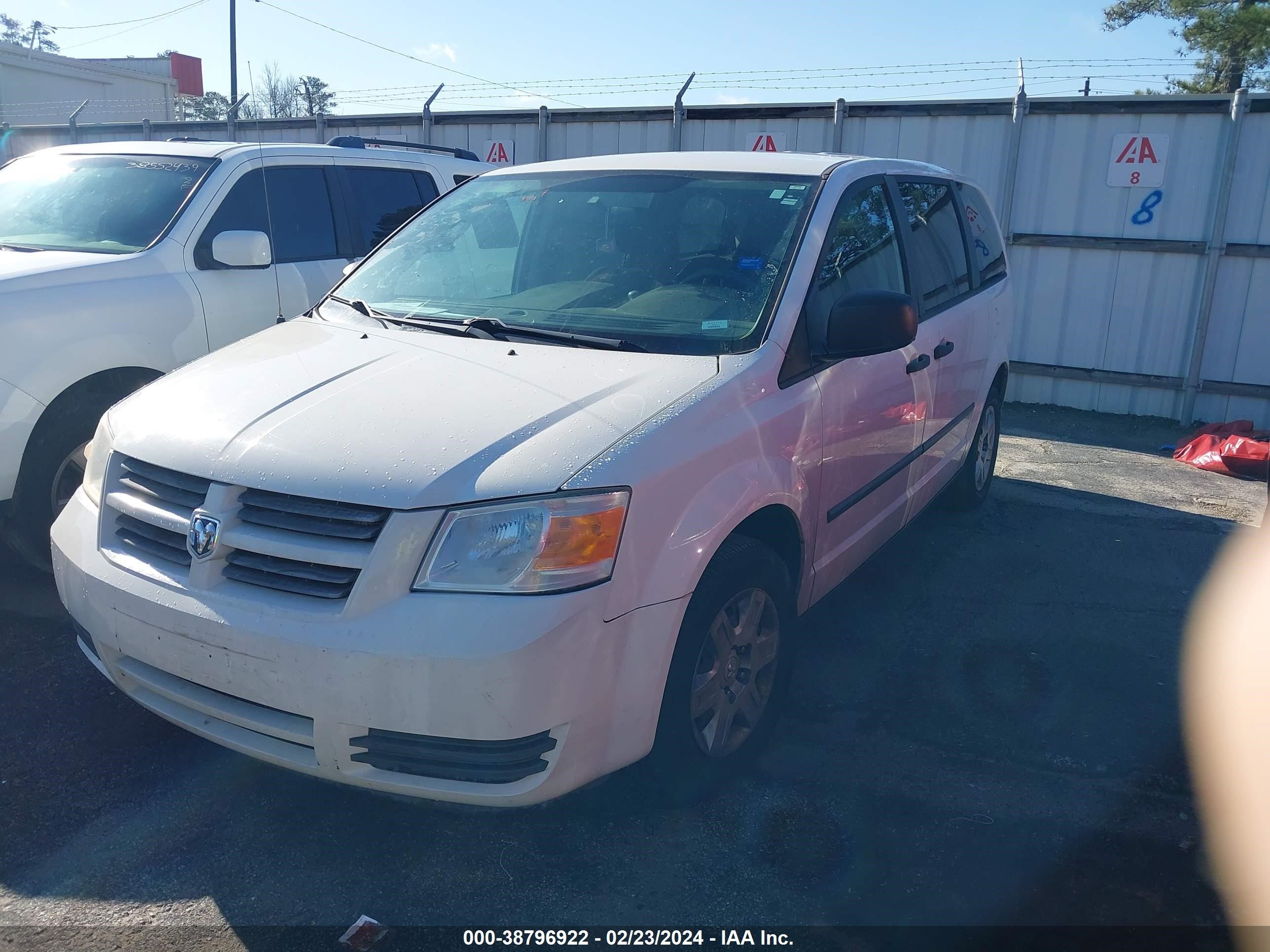 Photo 1 VIN: 1D8HN44H08B171263 - DODGE CARAVAN 