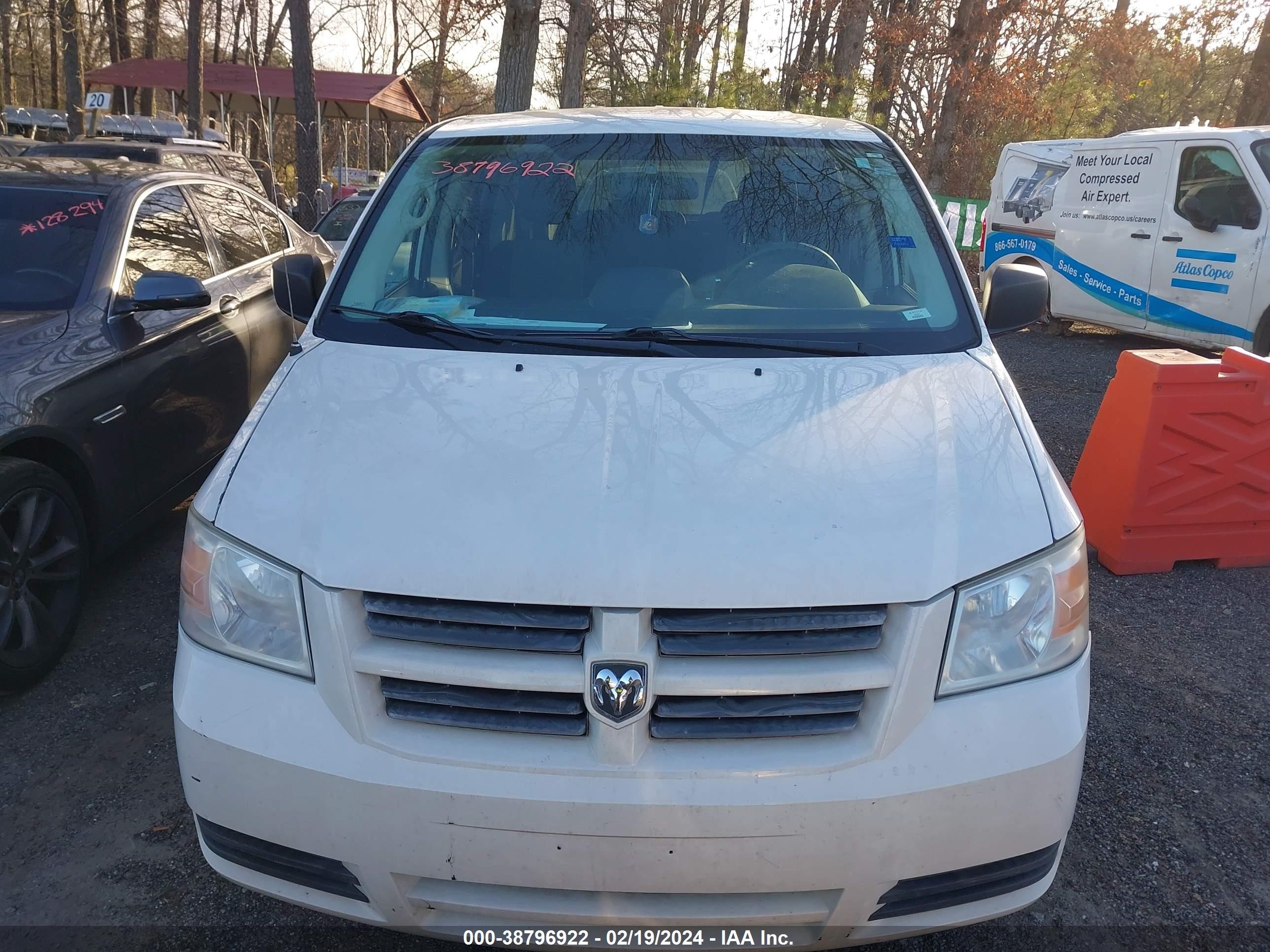 Photo 5 VIN: 1D8HN44H08B171263 - DODGE CARAVAN 