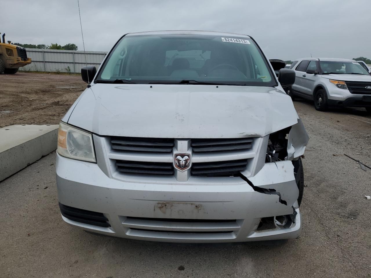 Photo 4 VIN: 1D8HN44H48B185652 - DODGE CARAVAN 