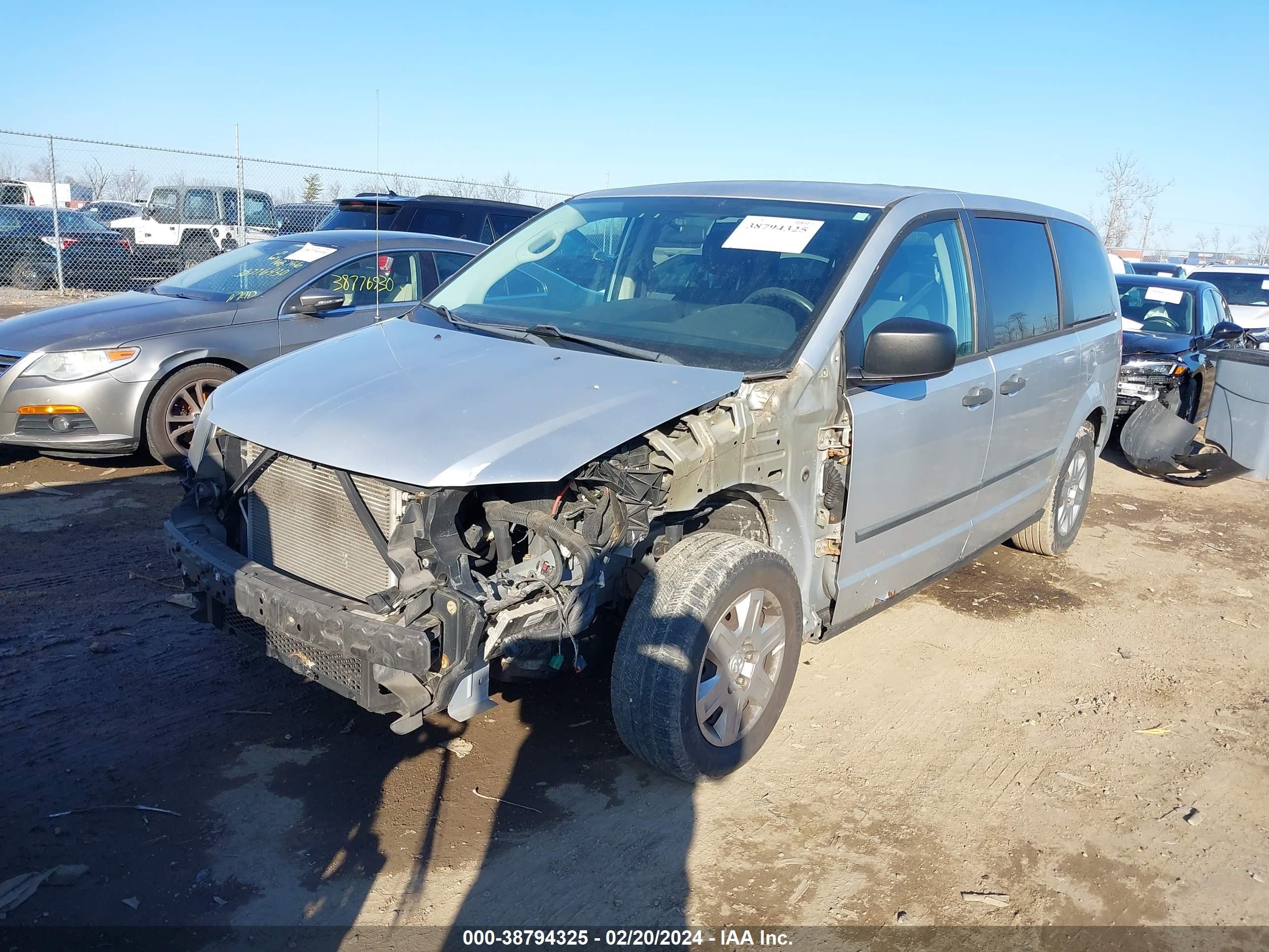 Photo 1 VIN: 1D8HN44H78B107687 - DODGE CARAVAN 