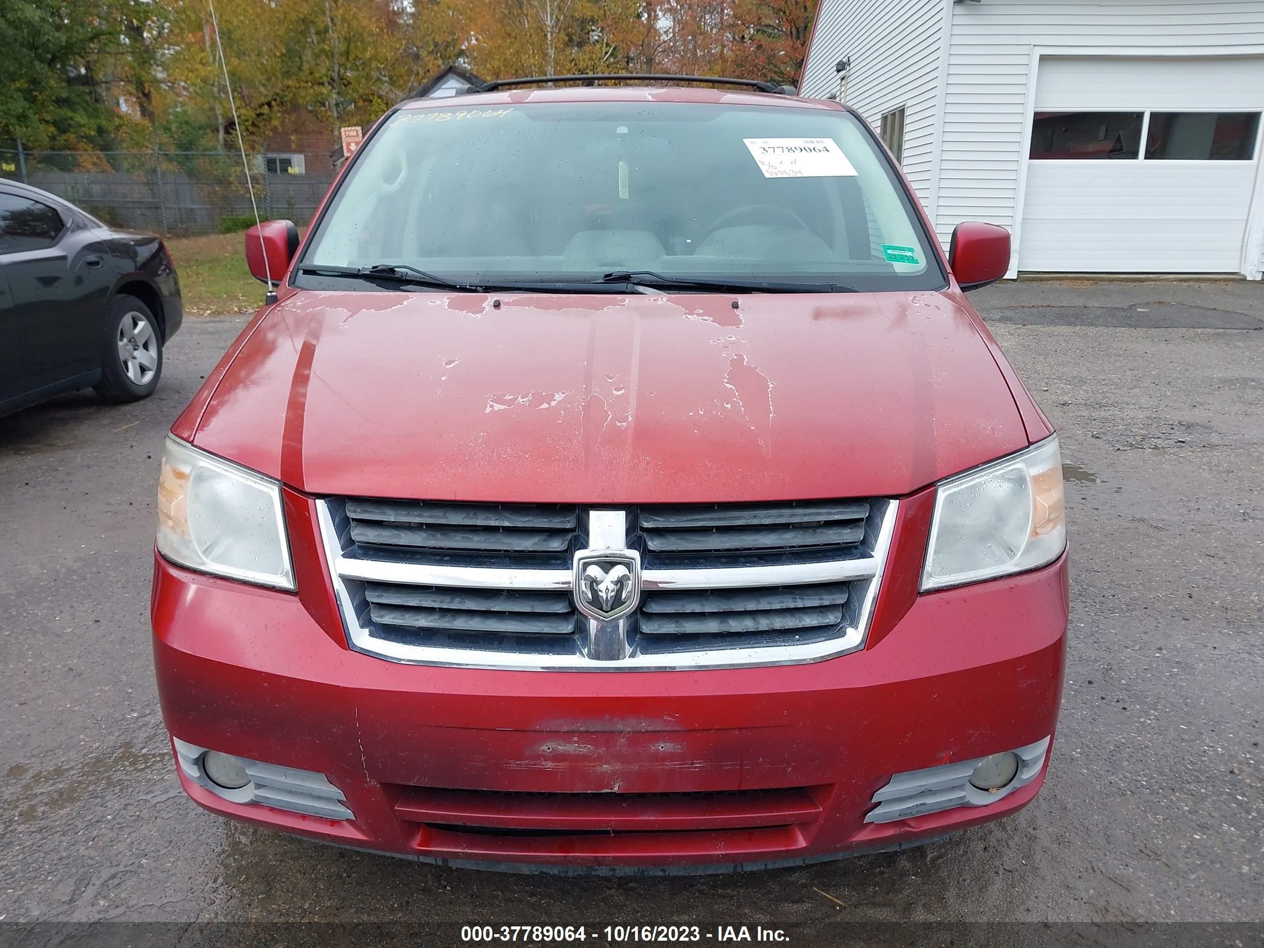 Photo 12 VIN: 1D8HN54P48B130826 - DODGE CARAVAN 