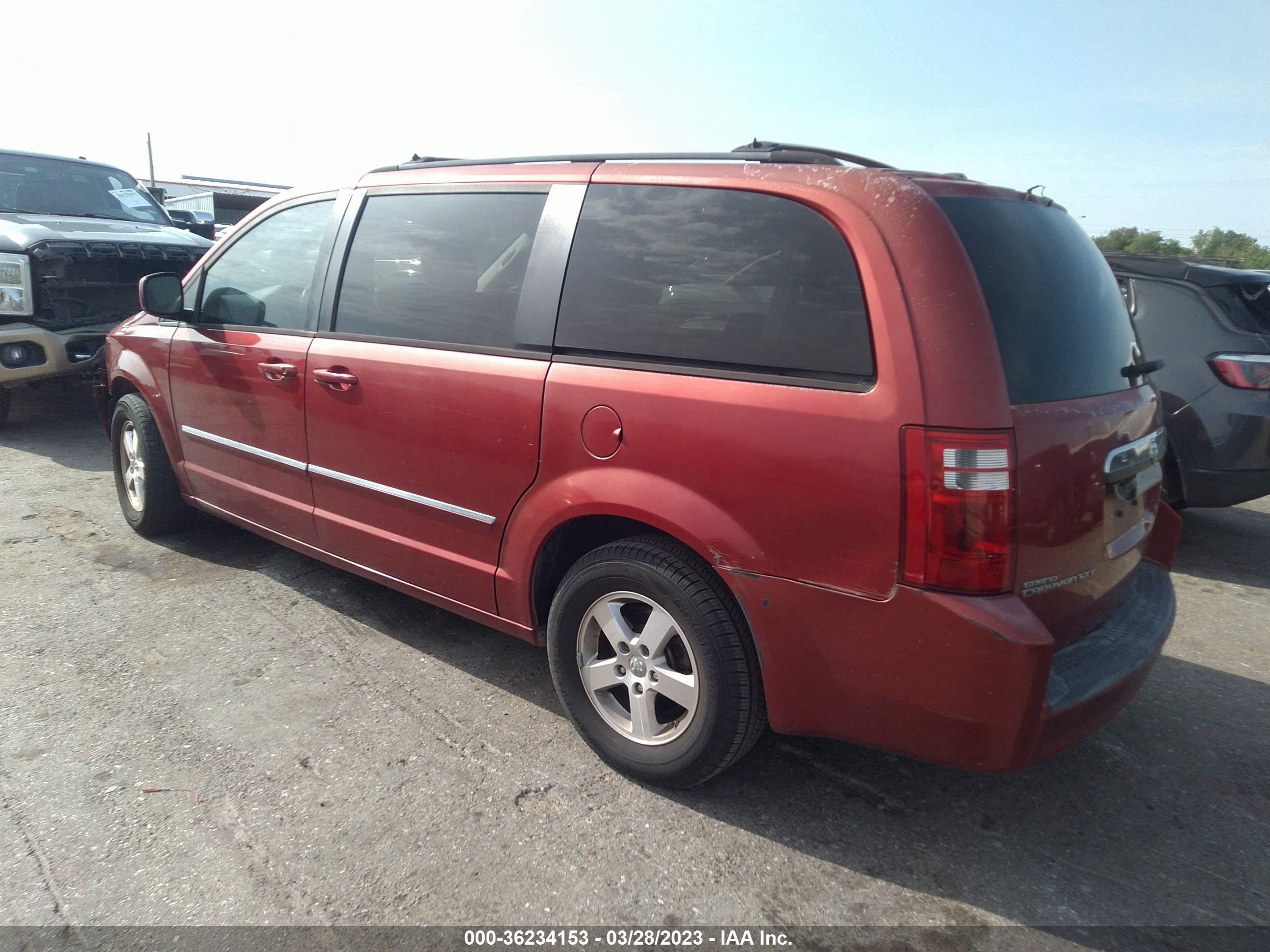 Photo 2 VIN: 1D8HN54P48B155029 - DODGE CARAVAN 