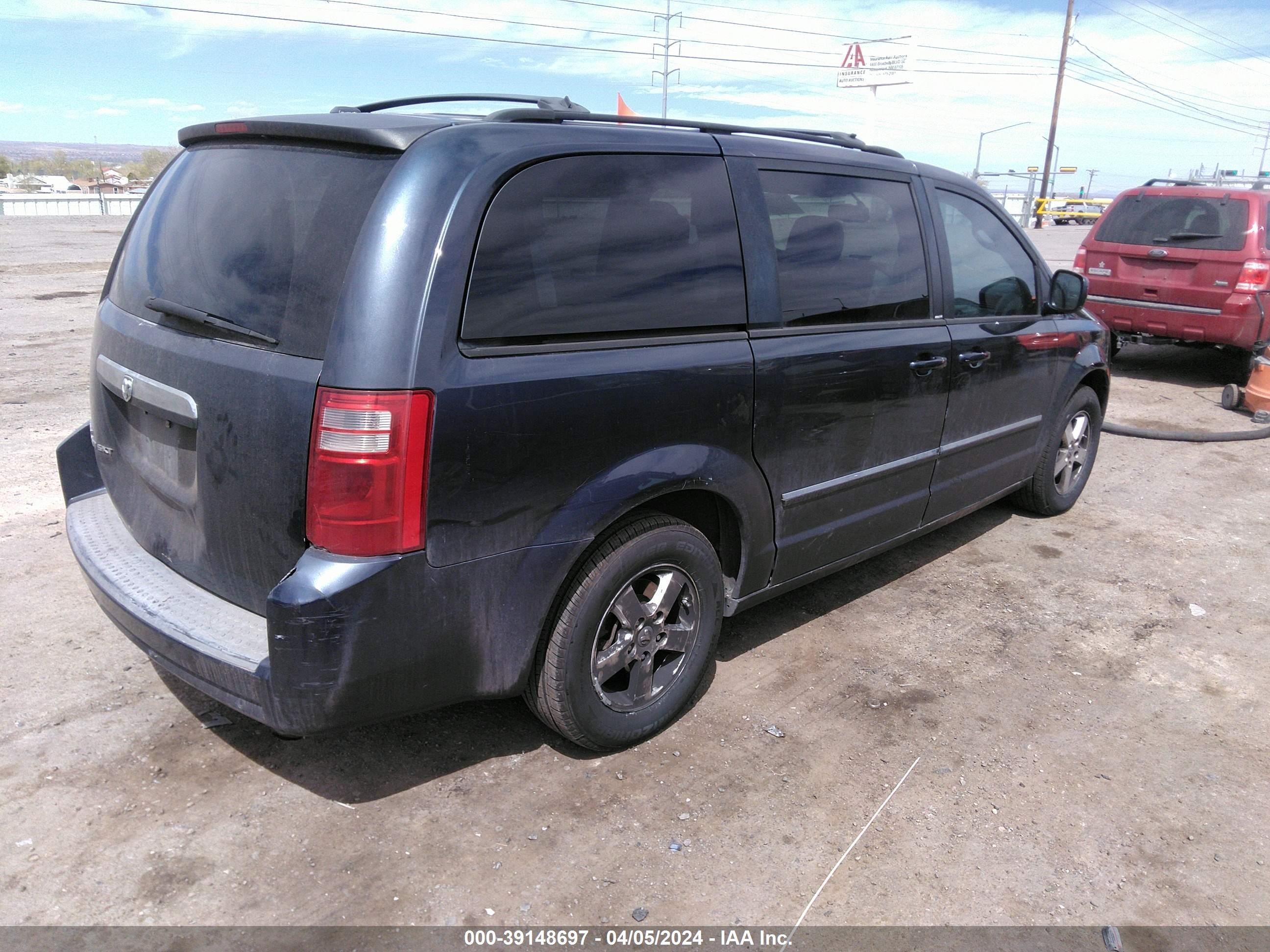 Photo 3 VIN: 1D8HN54P58B123352 - DODGE CARAVAN 