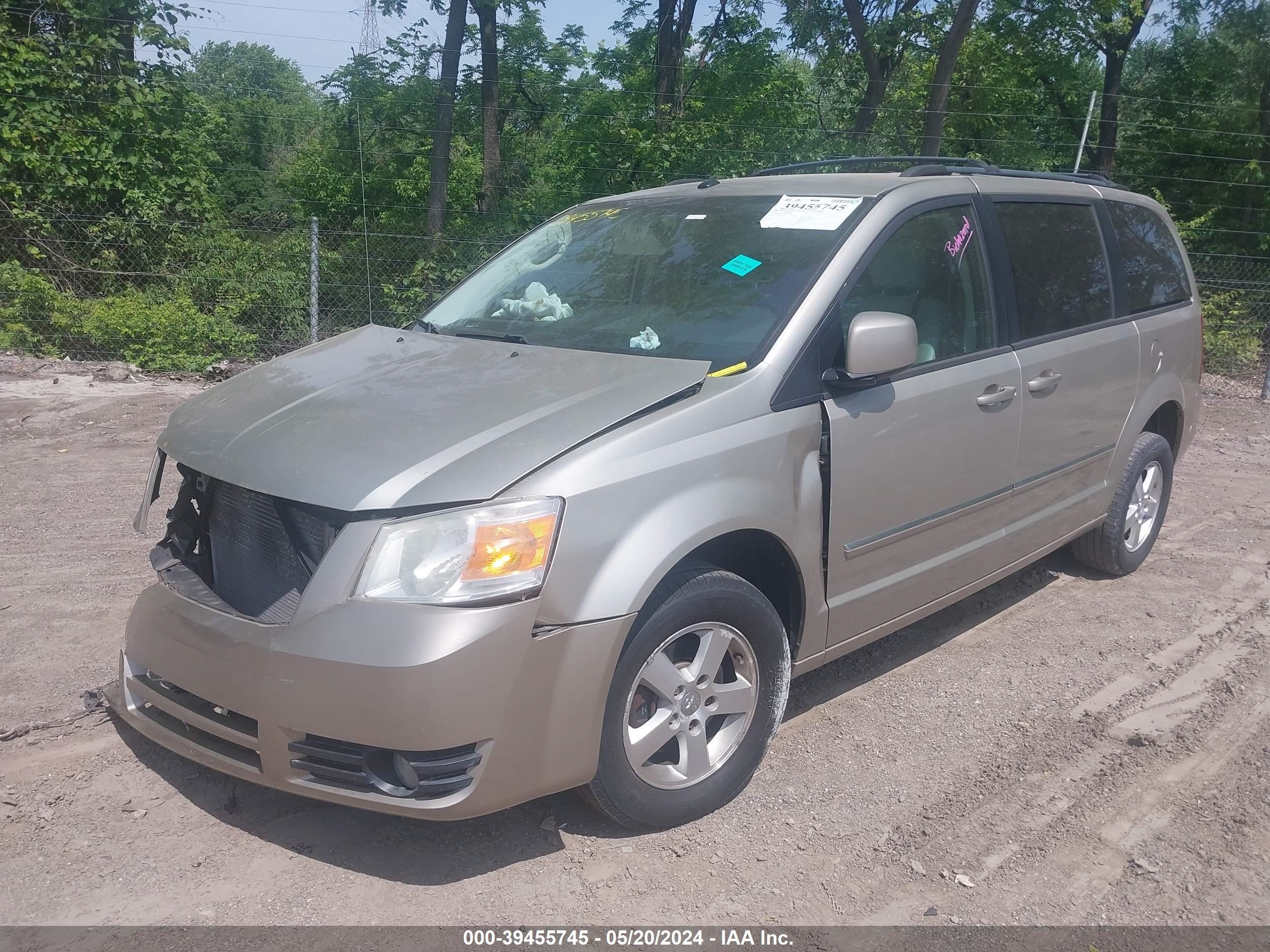 Photo 1 VIN: 1D8HN54P88B115438 - DODGE CARAVAN 