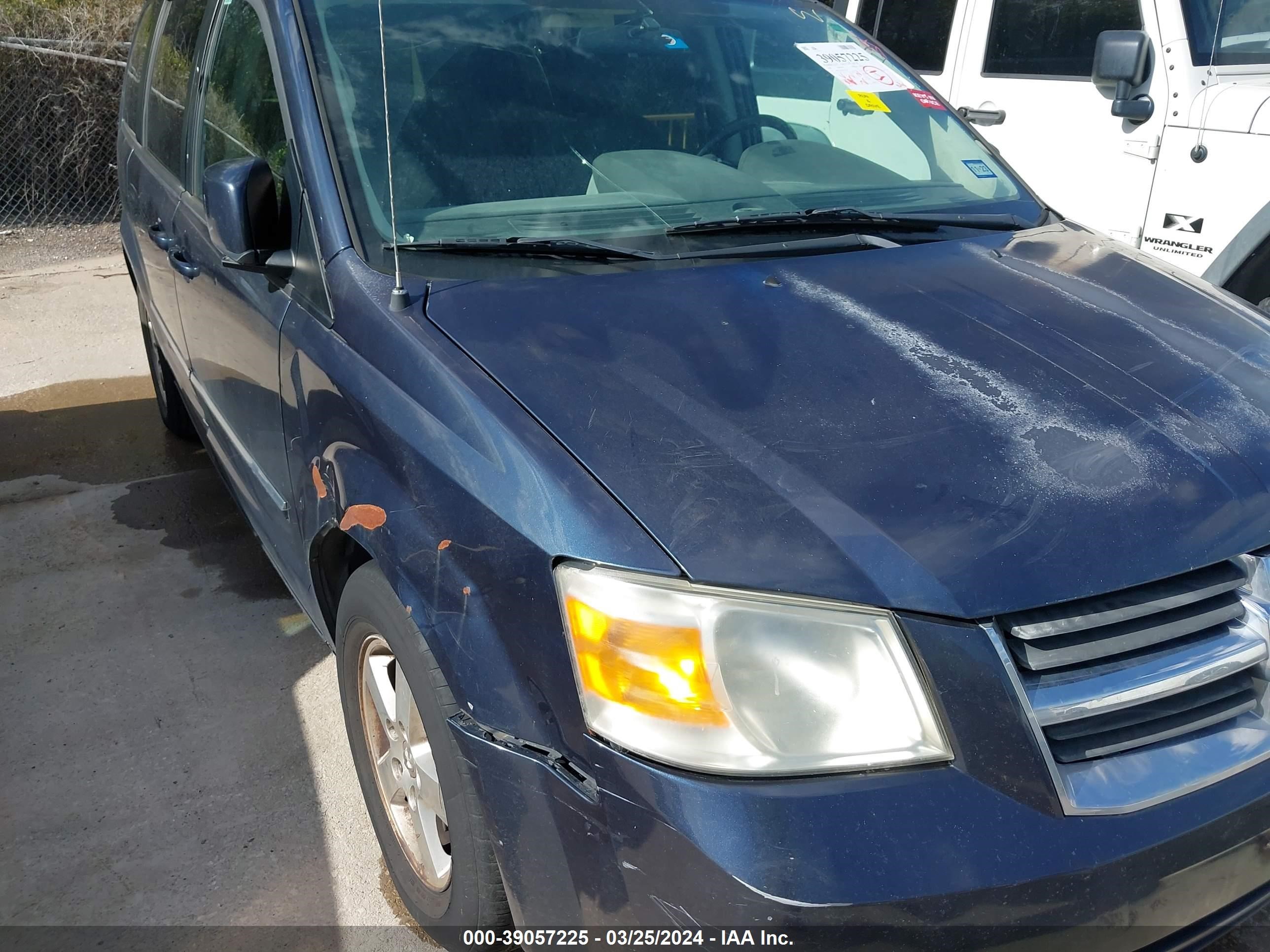 Photo 5 VIN: 1D8HN54P98B123595 - DODGE CARAVAN 