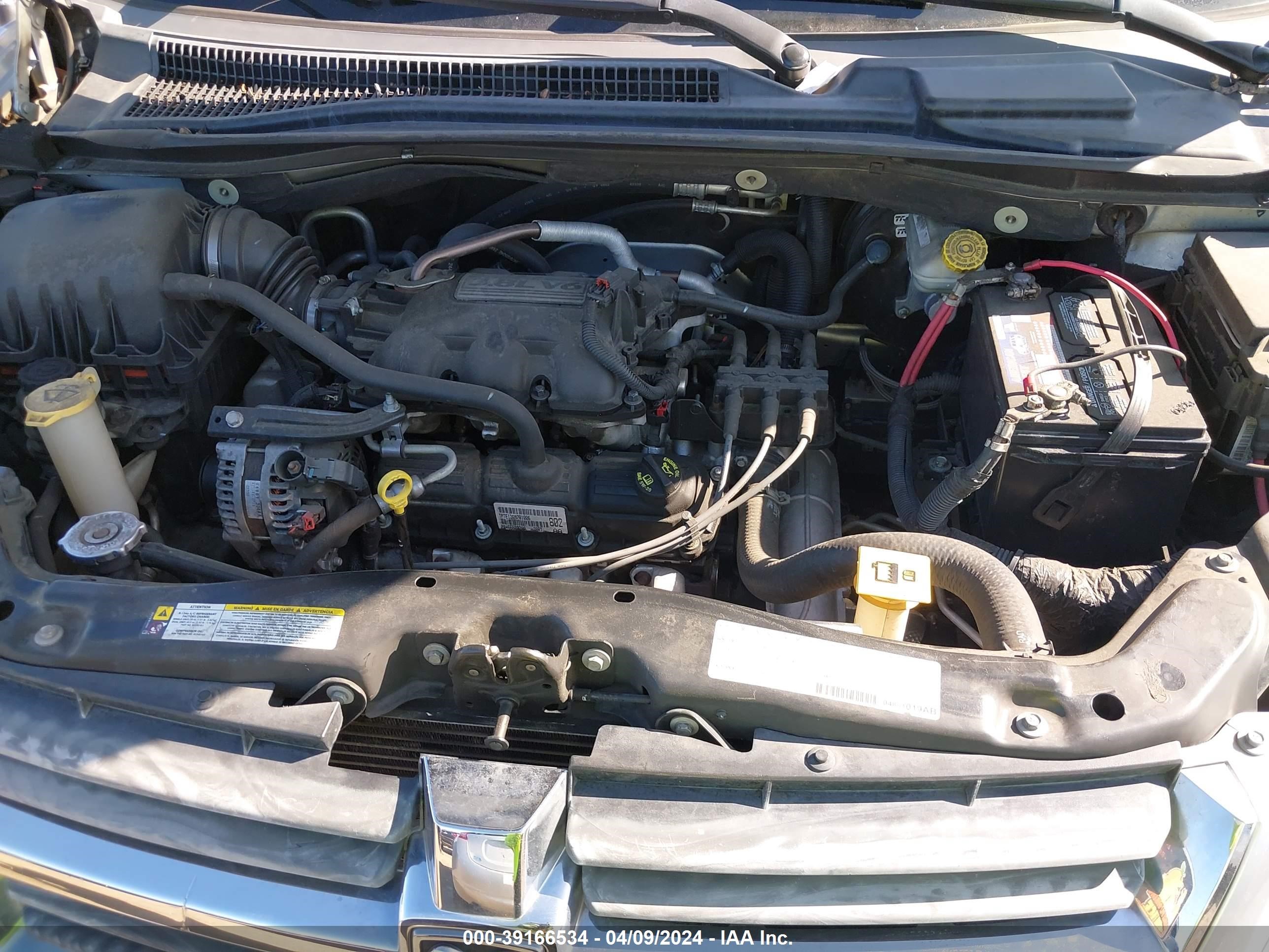 Photo 9 VIN: 1D8HN54P98B129901 - DODGE CARAVAN 