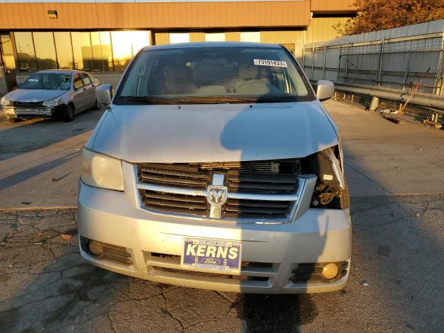 Photo 4 VIN: 1D8HN54PX8B101850 - DODGE CARAVAN 