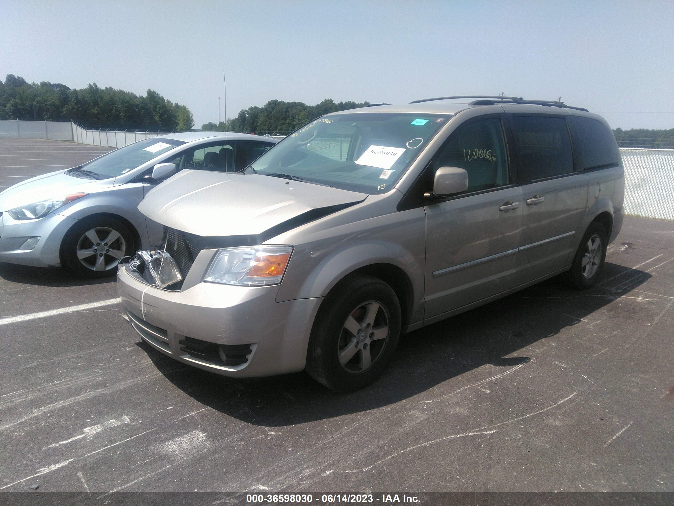 Photo 1 VIN: 1D8HN54PX8B176547 - DODGE CARAVAN 