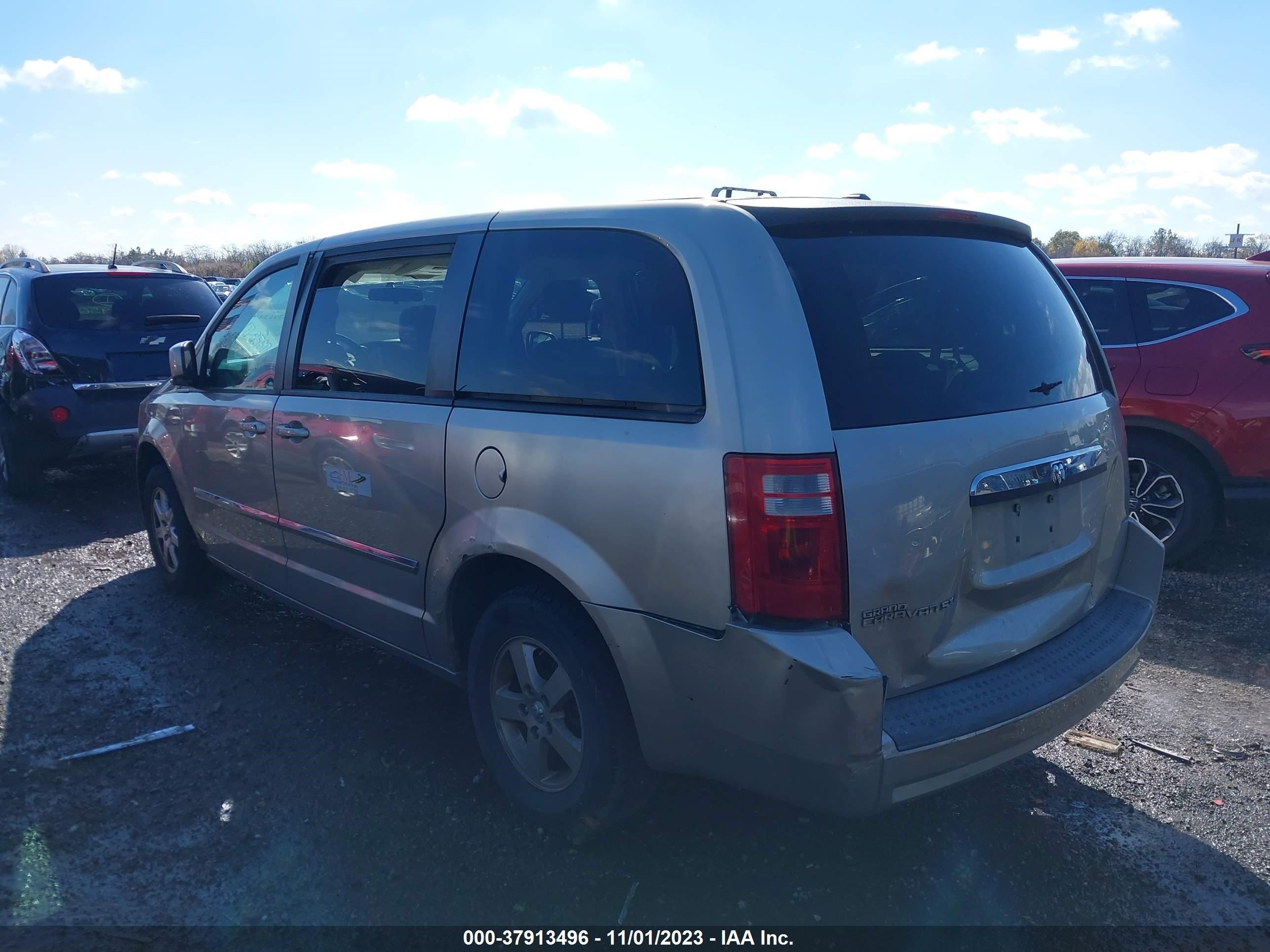 Photo 2 VIN: 1D8HN54PX8B185362 - DODGE CARAVAN 