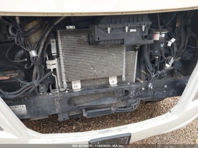 Photo 9 VIN: 1F65F5DY0K0A05061 - FORD MOTORHOME CHASSIS 