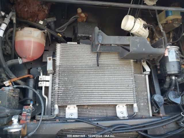 Photo 9 VIN: 1F66F5DY0G0A14970 - FORD MOTORHOME CHASSIS 