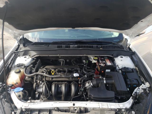 Photo 6 VIN: 1FA6P0G70G5123650 - FORD FUSION S 