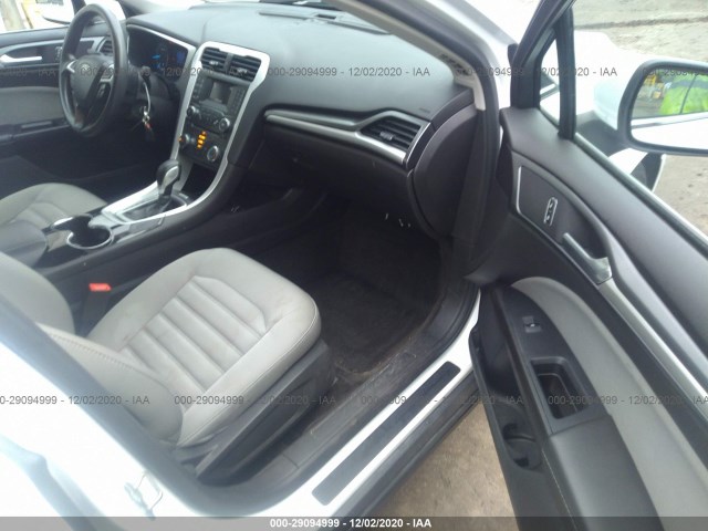 Photo 4 VIN: 1FA6P0G71F5121887 - FORD FUSION 