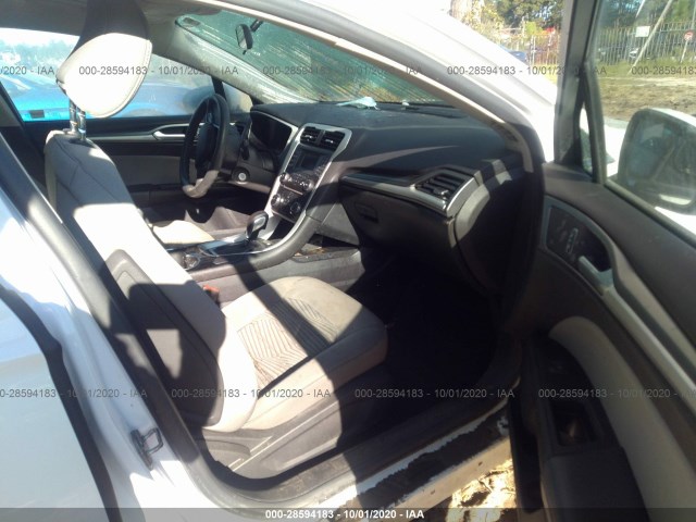 Photo 4 VIN: 1FA6P0G71G5126170 - FORD FUSION 