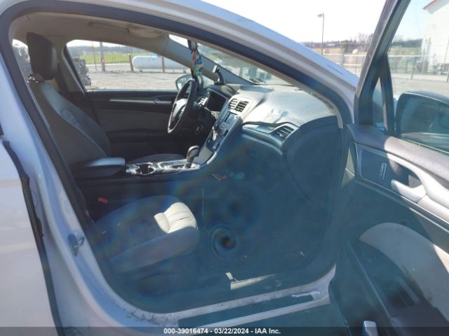 Photo 4 VIN: 1FA6P0G75E5372118 - FORD FUSION 