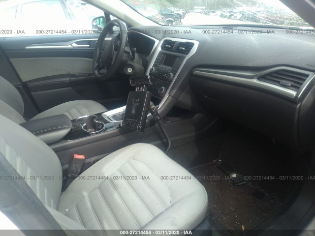 Photo 4 VIN: 1FA6P0G77F5124227 - FORD FUSION 