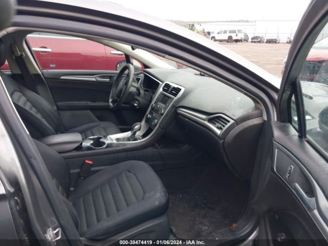 Photo 4 VIN: 1FA6P0H70E5388631 - FORD FUSION 