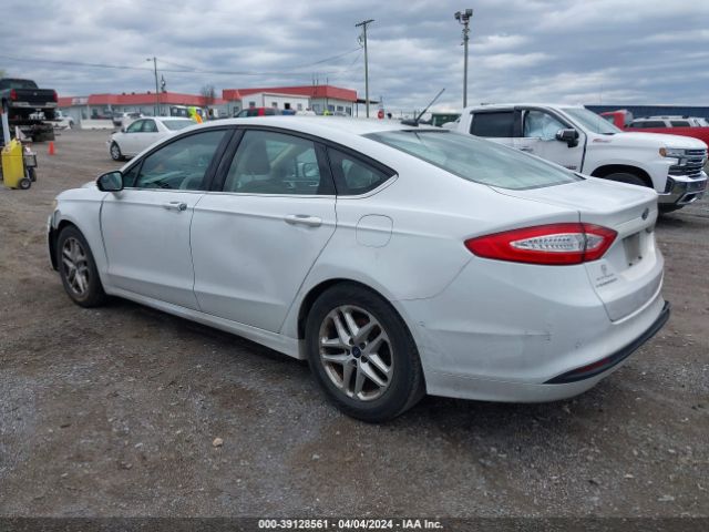 Photo 2 VIN: 1FA6P0H70F5111821 - FORD FUSION 