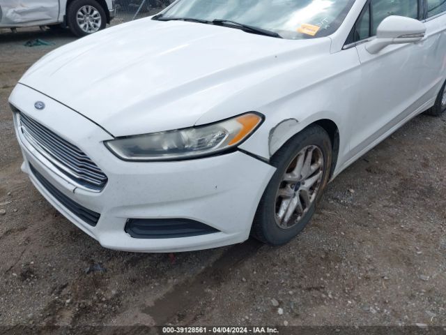 Photo 5 VIN: 1FA6P0H70F5111821 - FORD FUSION 