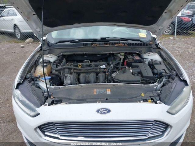 Photo 9 VIN: 1FA6P0H70F5111821 - FORD FUSION 